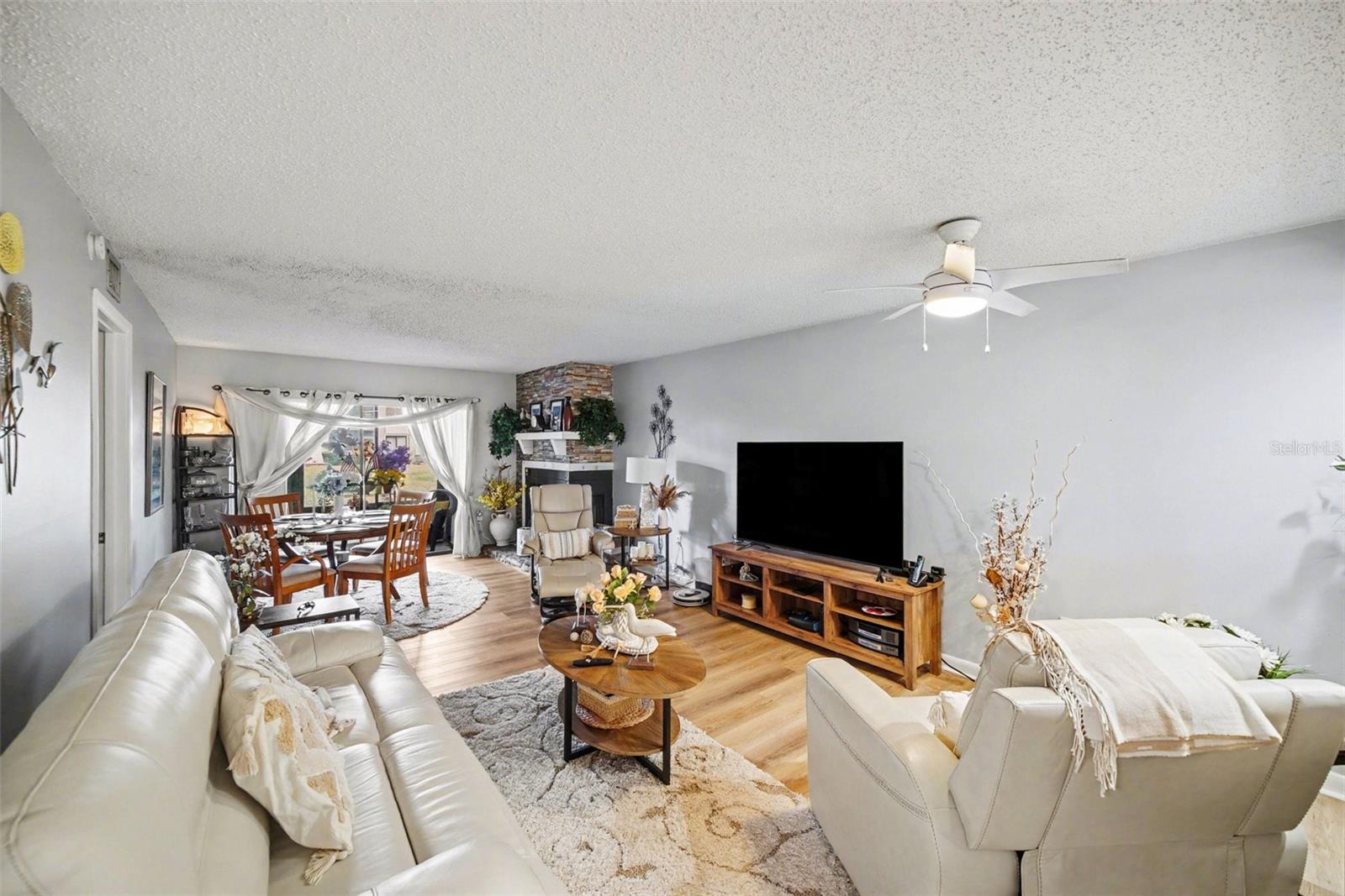 Image 7 of 32 For 303 Martha Lane 303