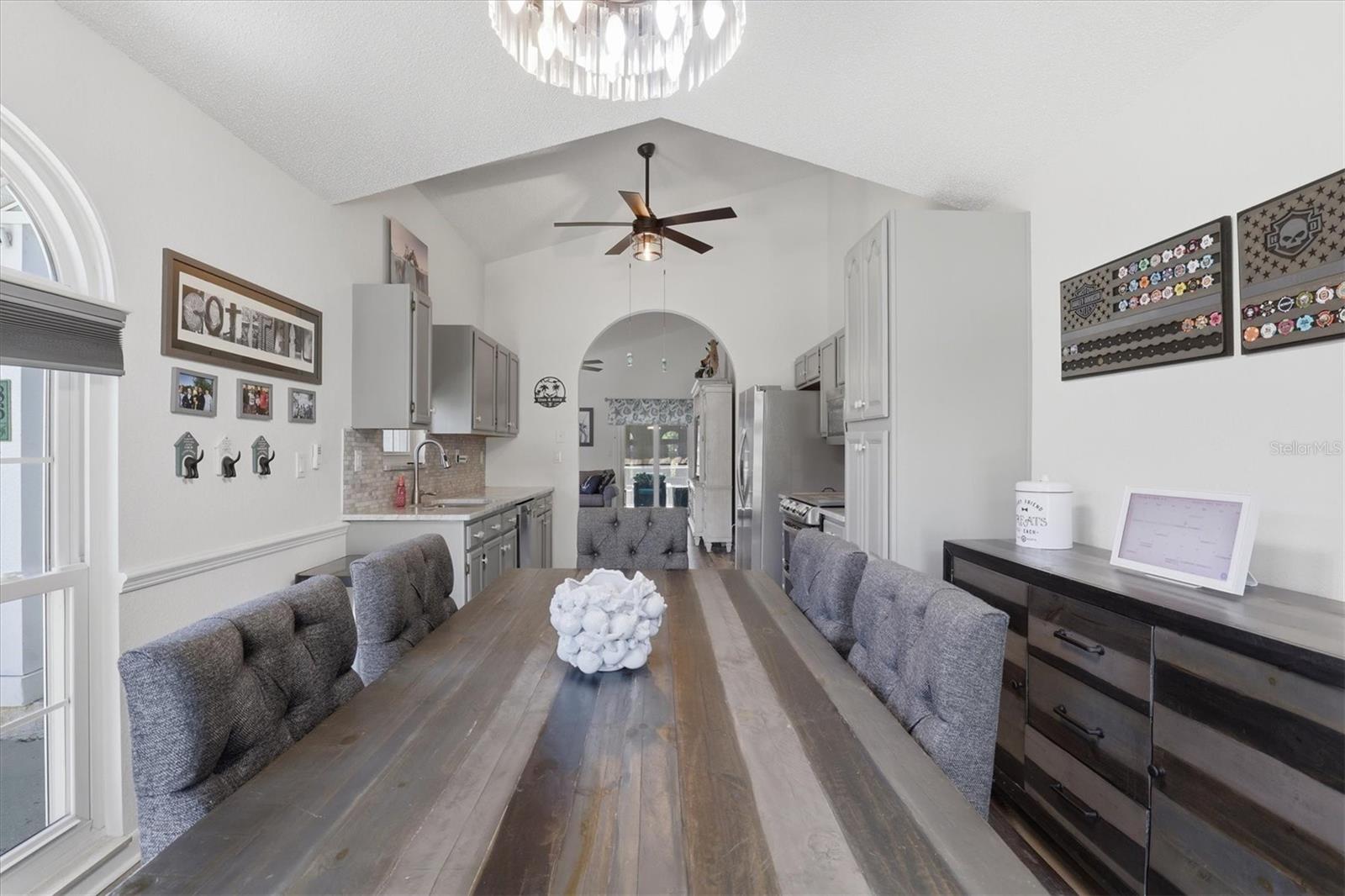 Image 14 of 53 For 86 Highland Road