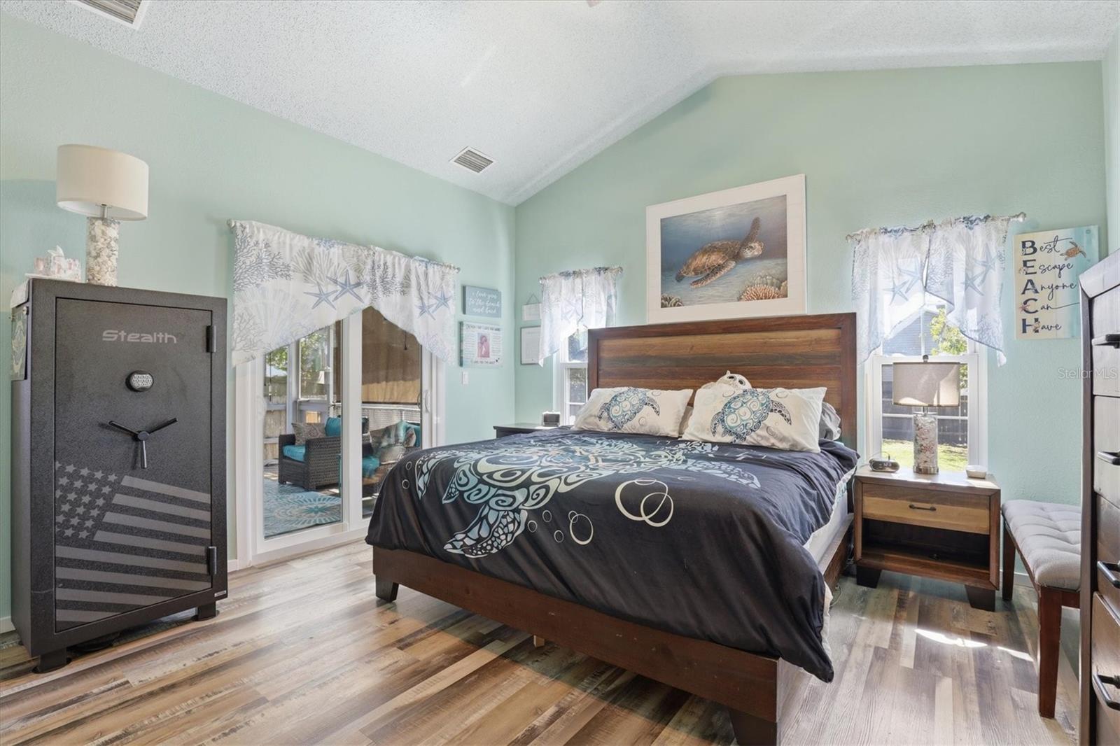 Image 16 of 53 For 86 Highland Road