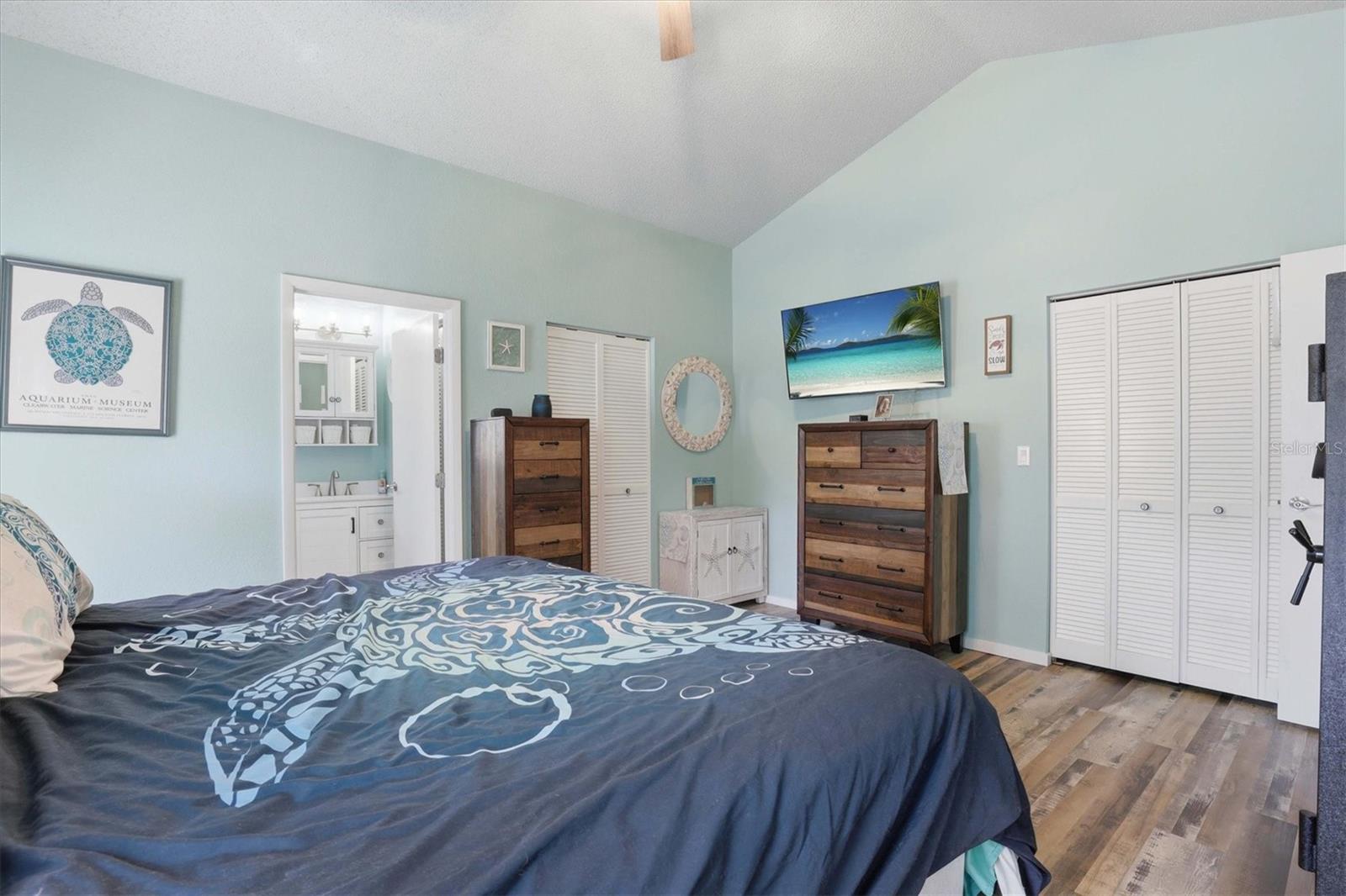 Image 18 of 53 For 86 Highland Road