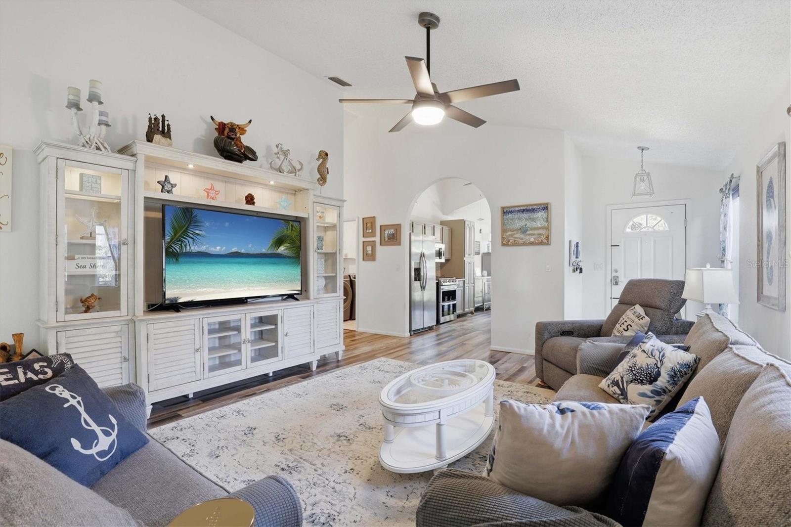 Image 6 of 53 For 86 Highland Road