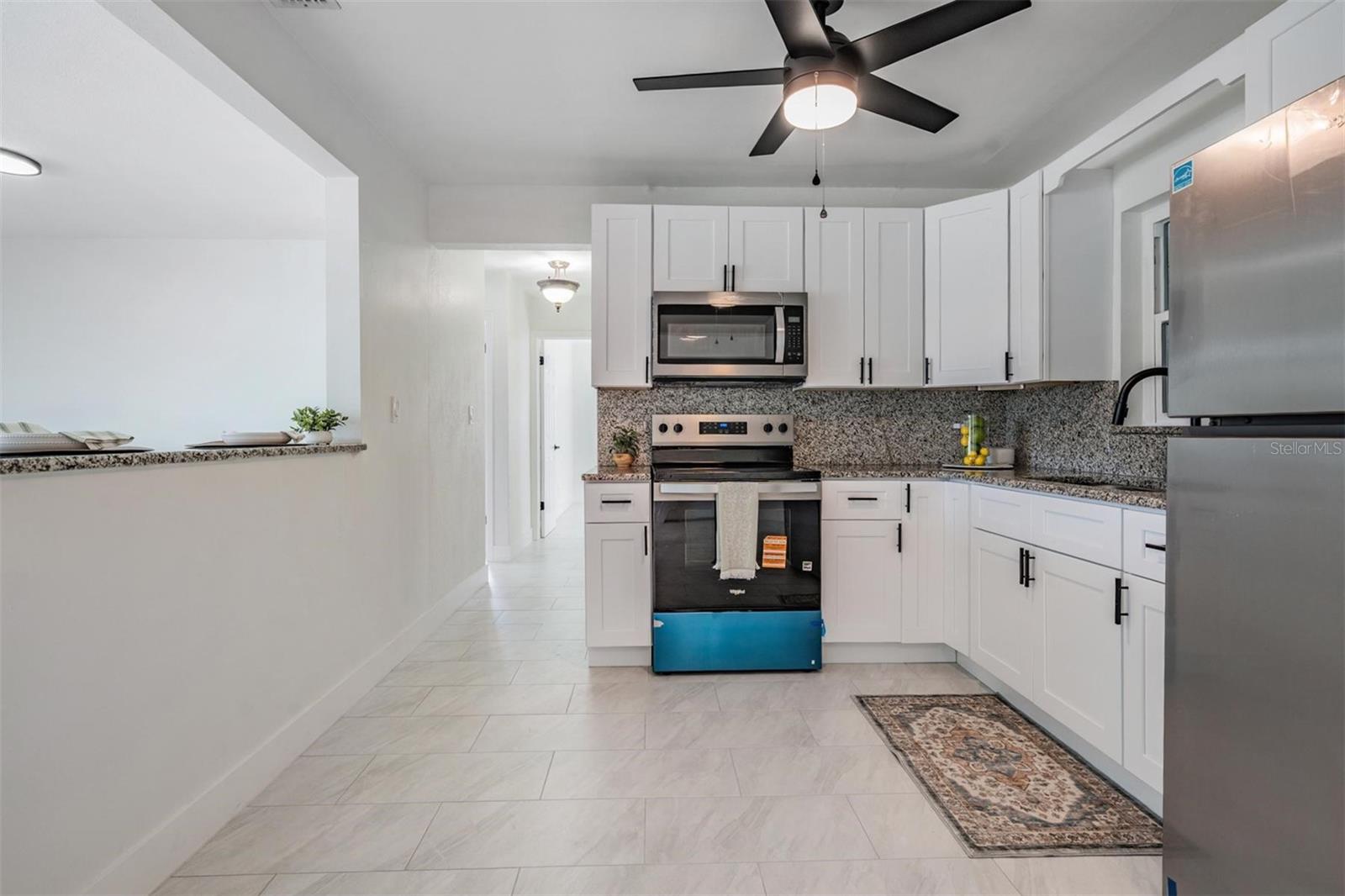 Image 26 of 36 For 6472 113 Street