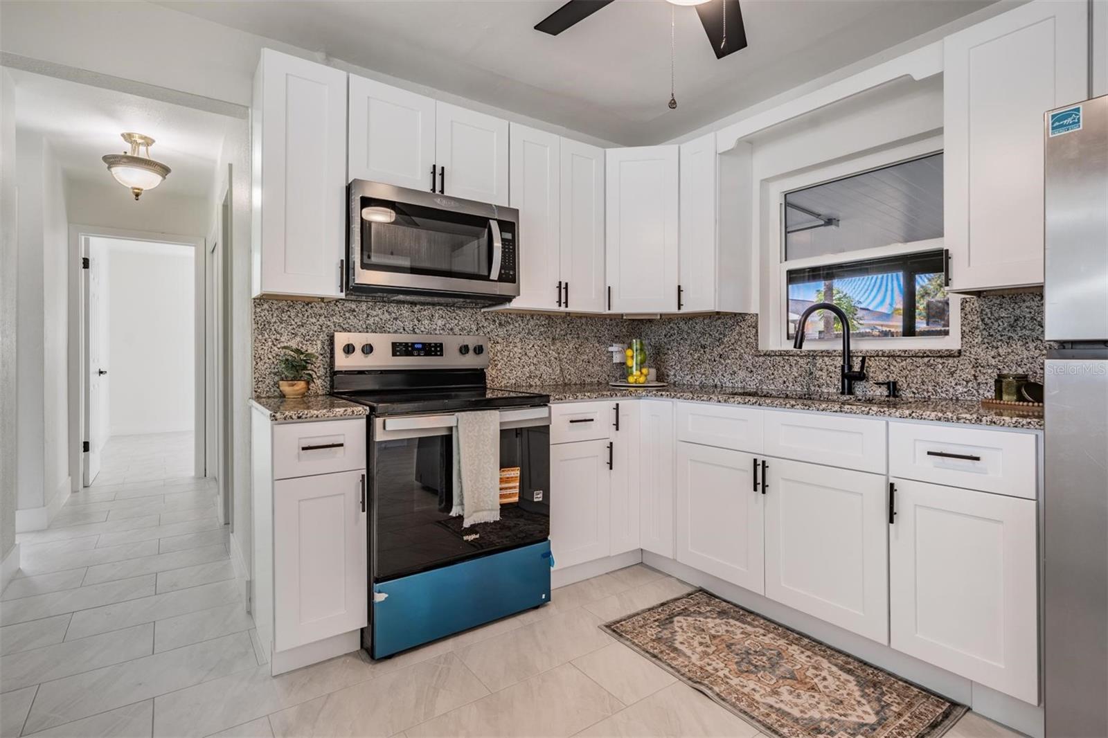 Image 27 of 36 For 6472 113 Street