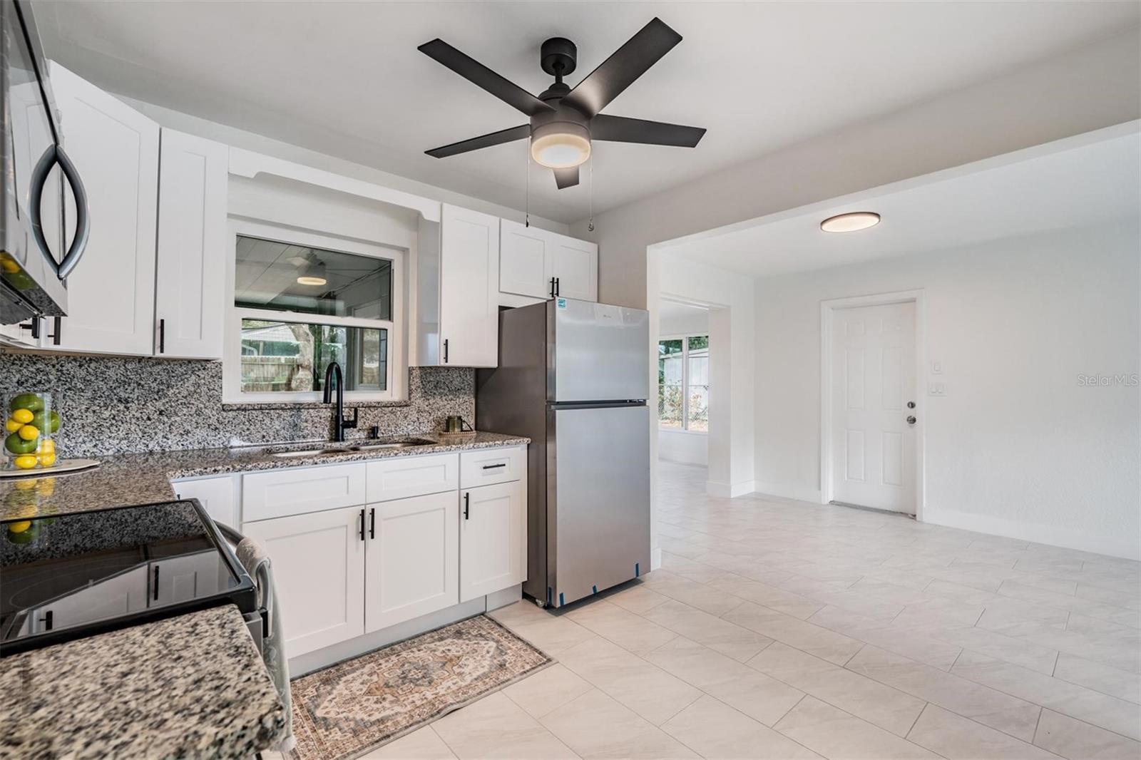 Image 29 of 36 For 6472 113 Street