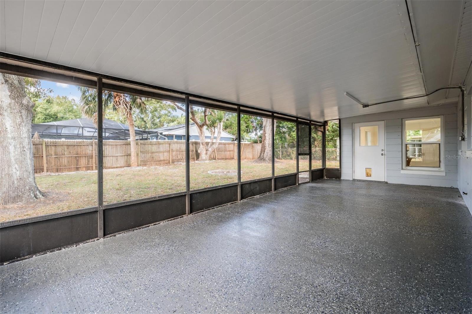 Image 33 of 36 For 6472 113 Street