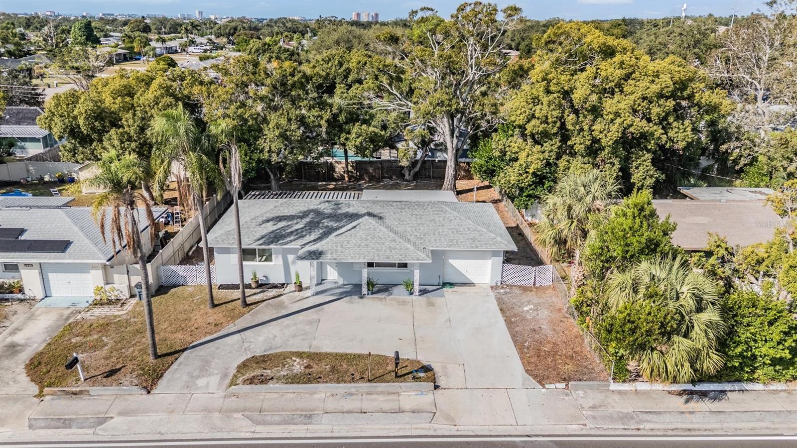 Image 8 of 36 For 6472 113 Street