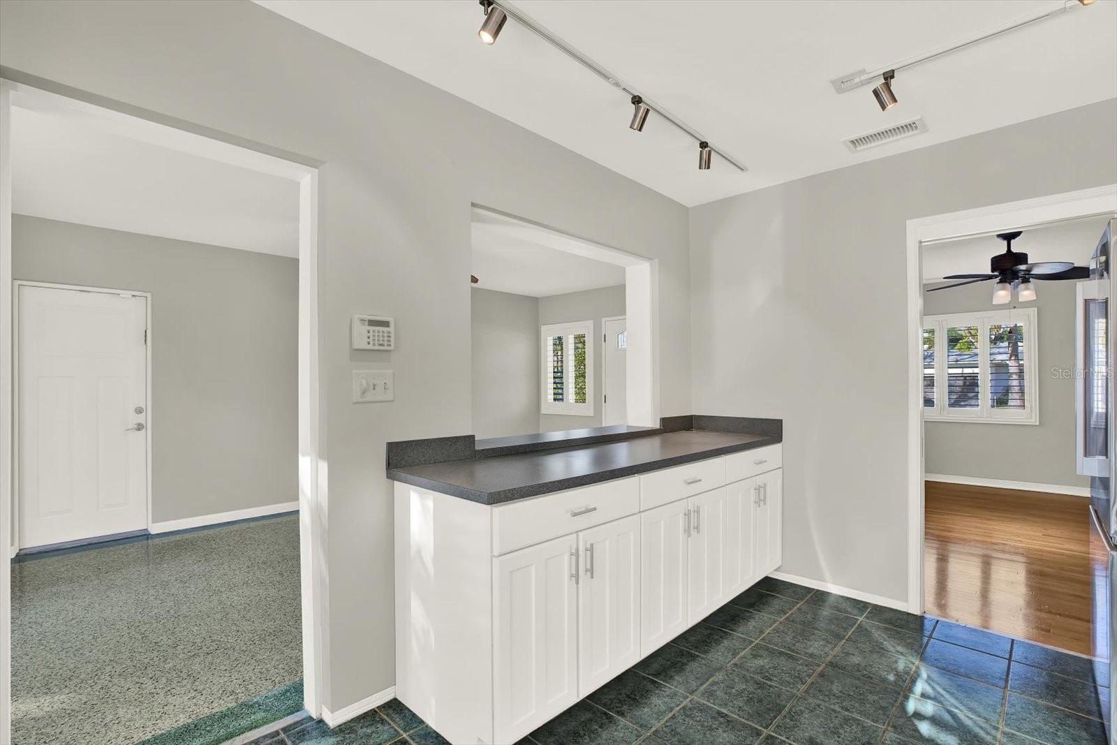 Image 15 of 29 For 423 48th Street N