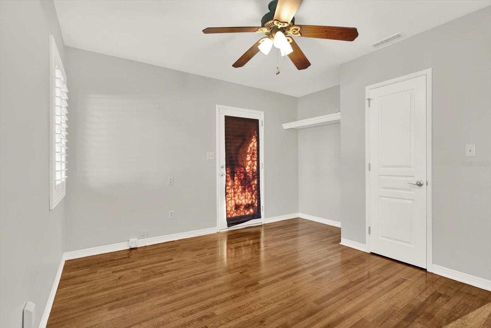 Image 21 of 29 For 423 48th Street N