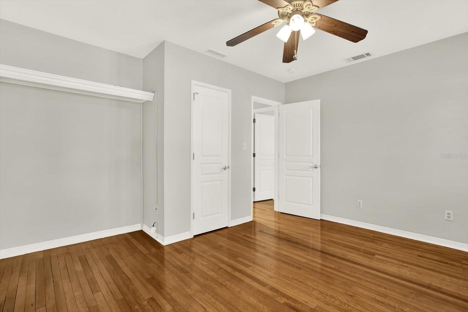 Image 22 of 29 For 423 48th Street N