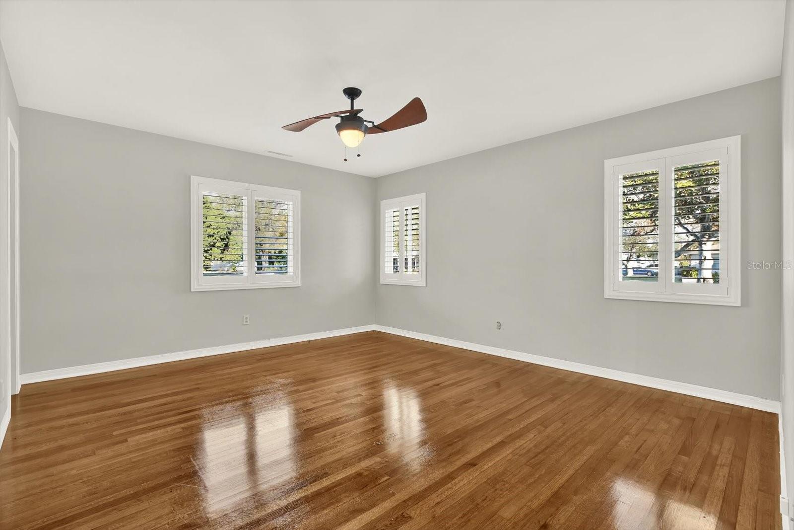 Image 24 of 29 For 423 48th Street N