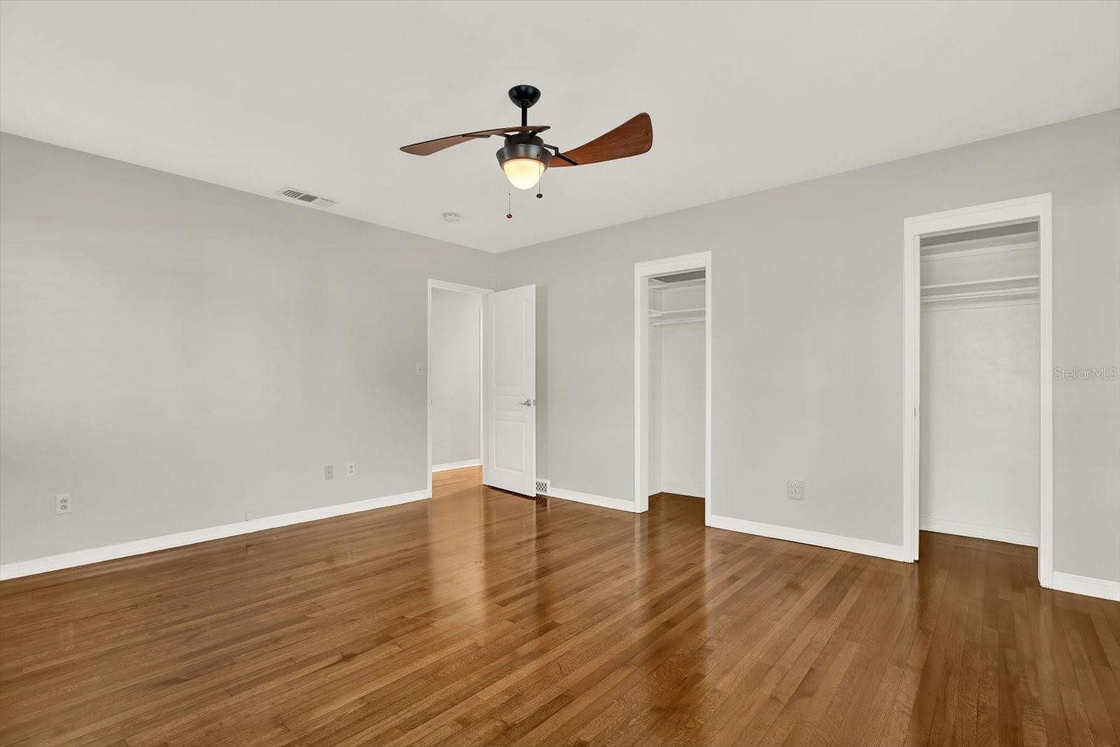 Image 25 of 29 For 423 48th Street N