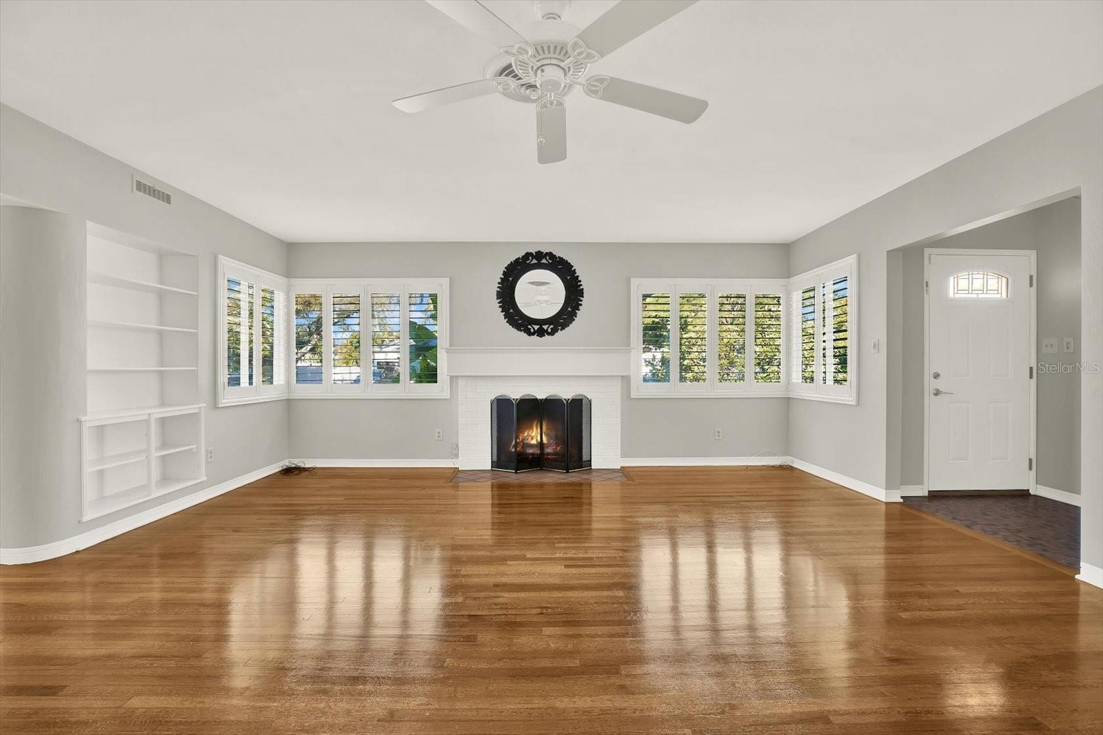 Image 7 of 29 For 423 48th Street N