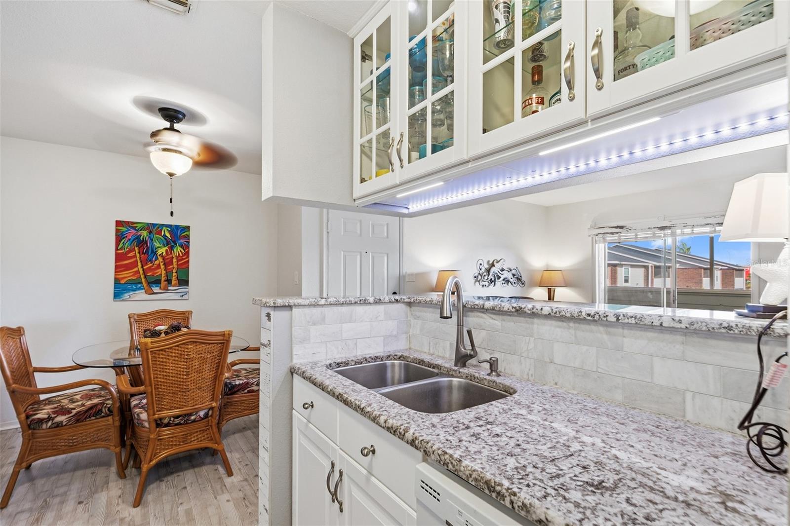 Image 10 of 42 For 1400 Gandy Boulevard N 113