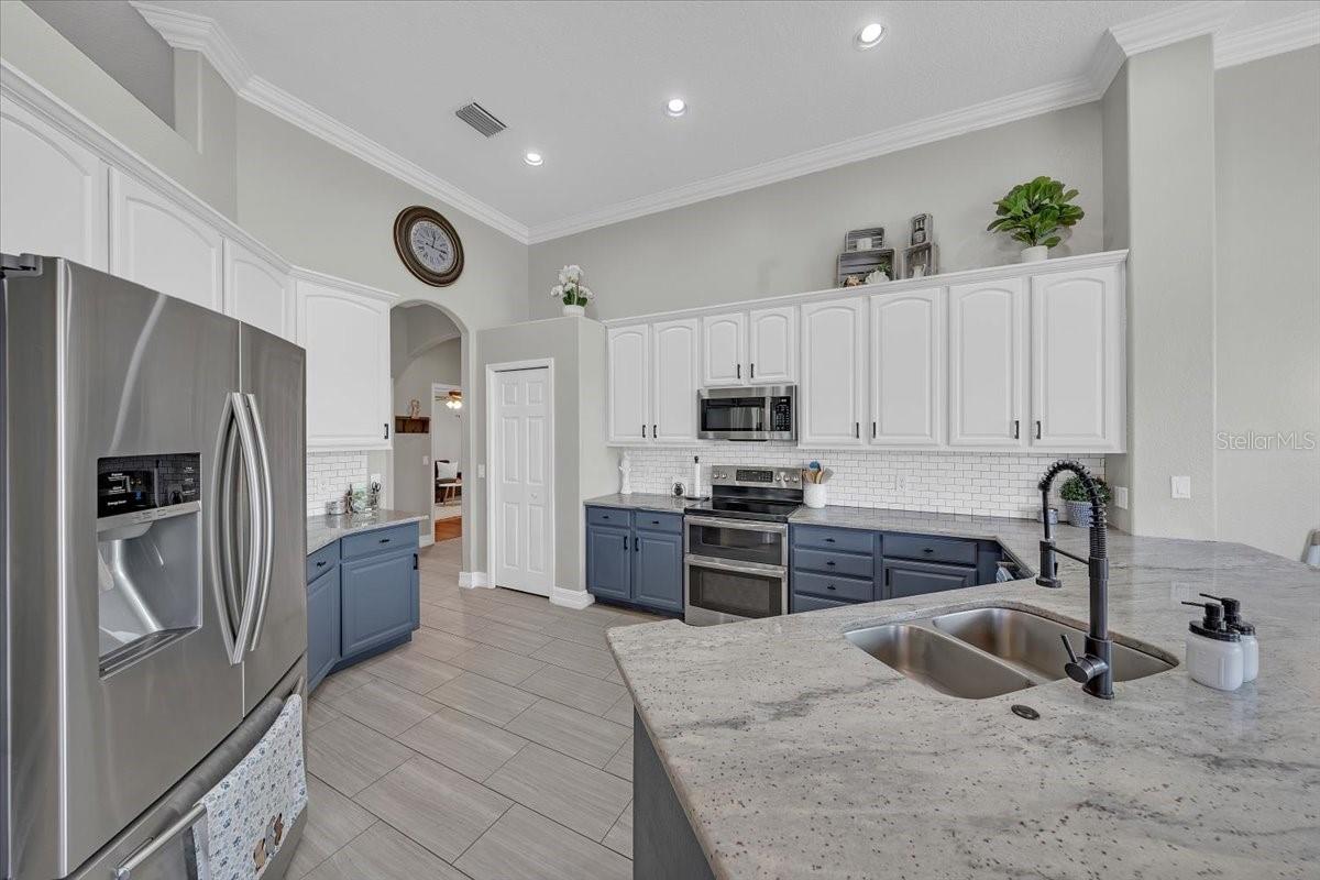 Image 12 of 49 For 3301 Cypress Landing Drive