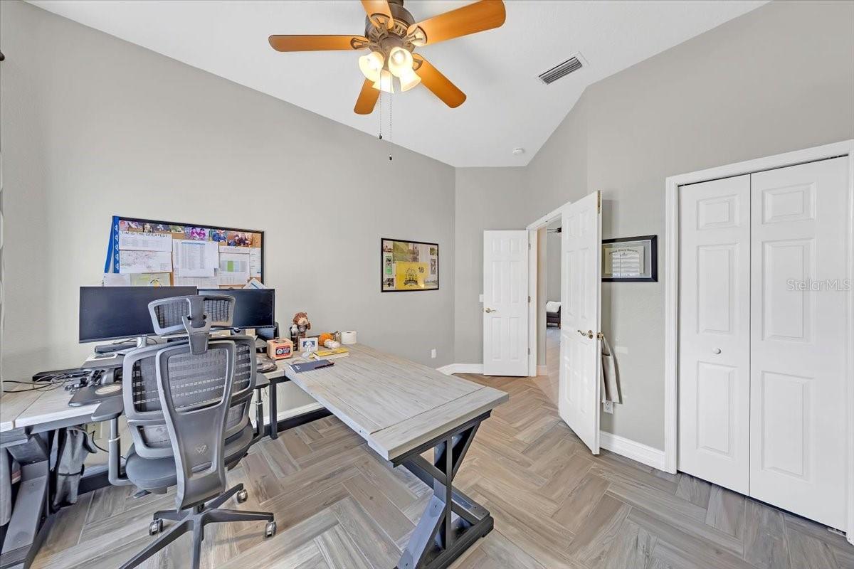 Image 19 of 49 For 3301 Cypress Landing Drive