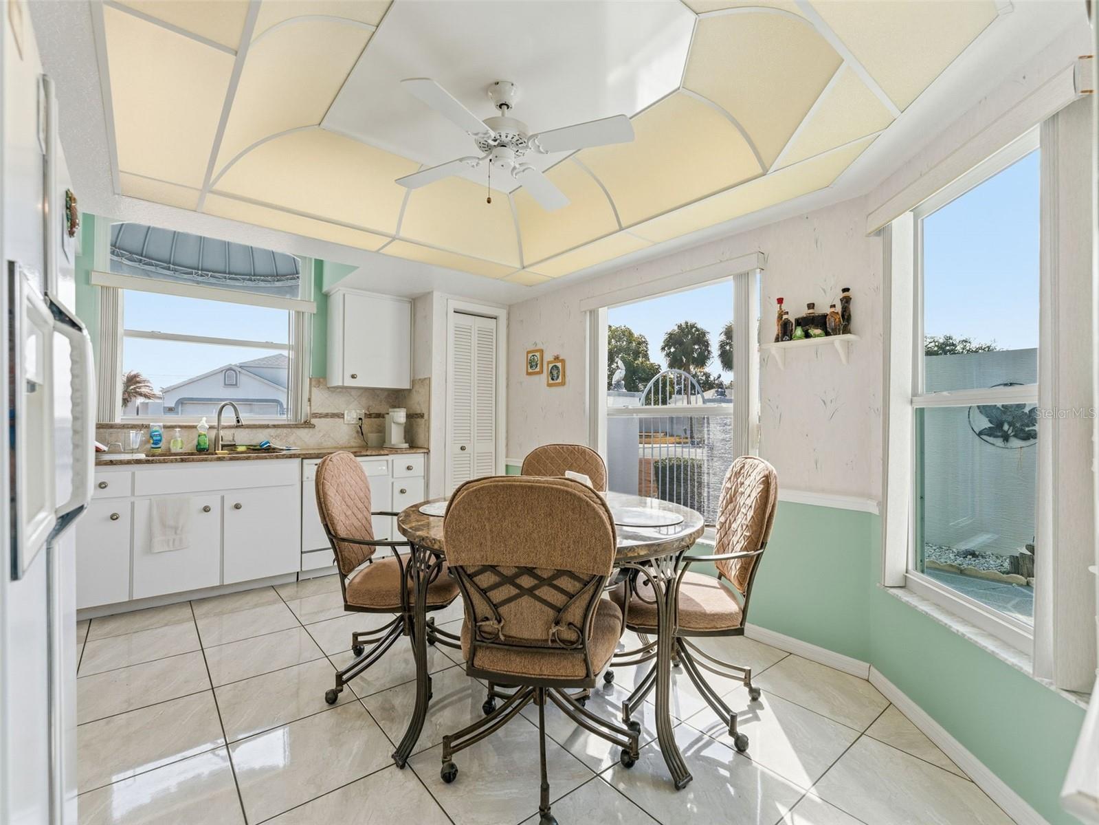 Image 10 of 26 For 1007 La Bamba Court