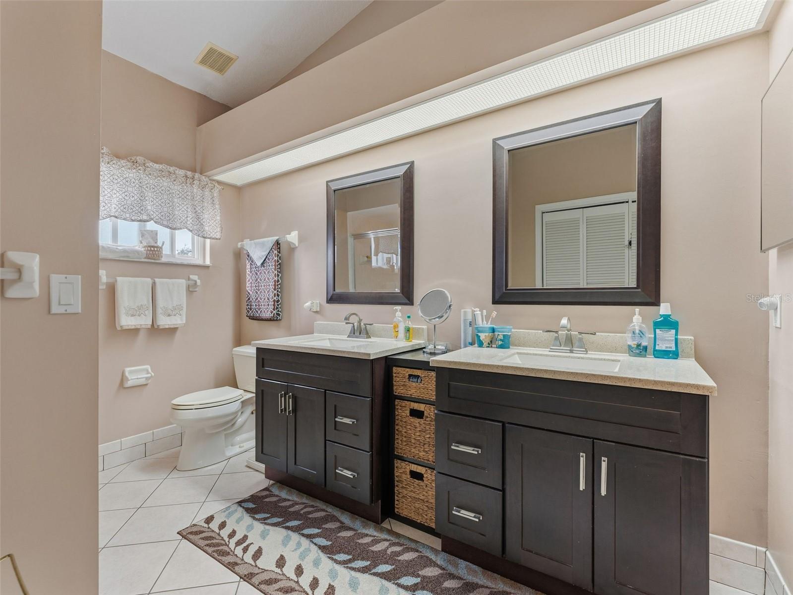 Image 16 of 26 For 1007 La Bamba Court