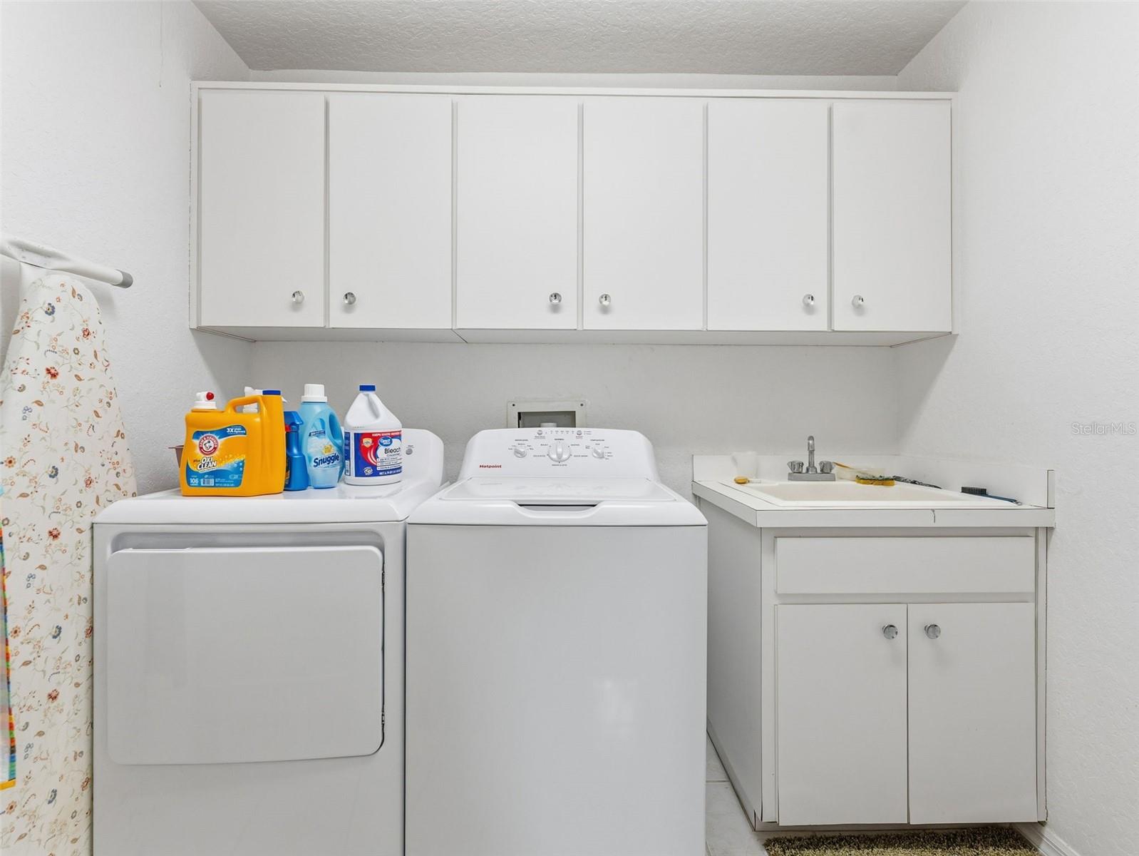 Image 17 of 26 For 1007 La Bamba Court