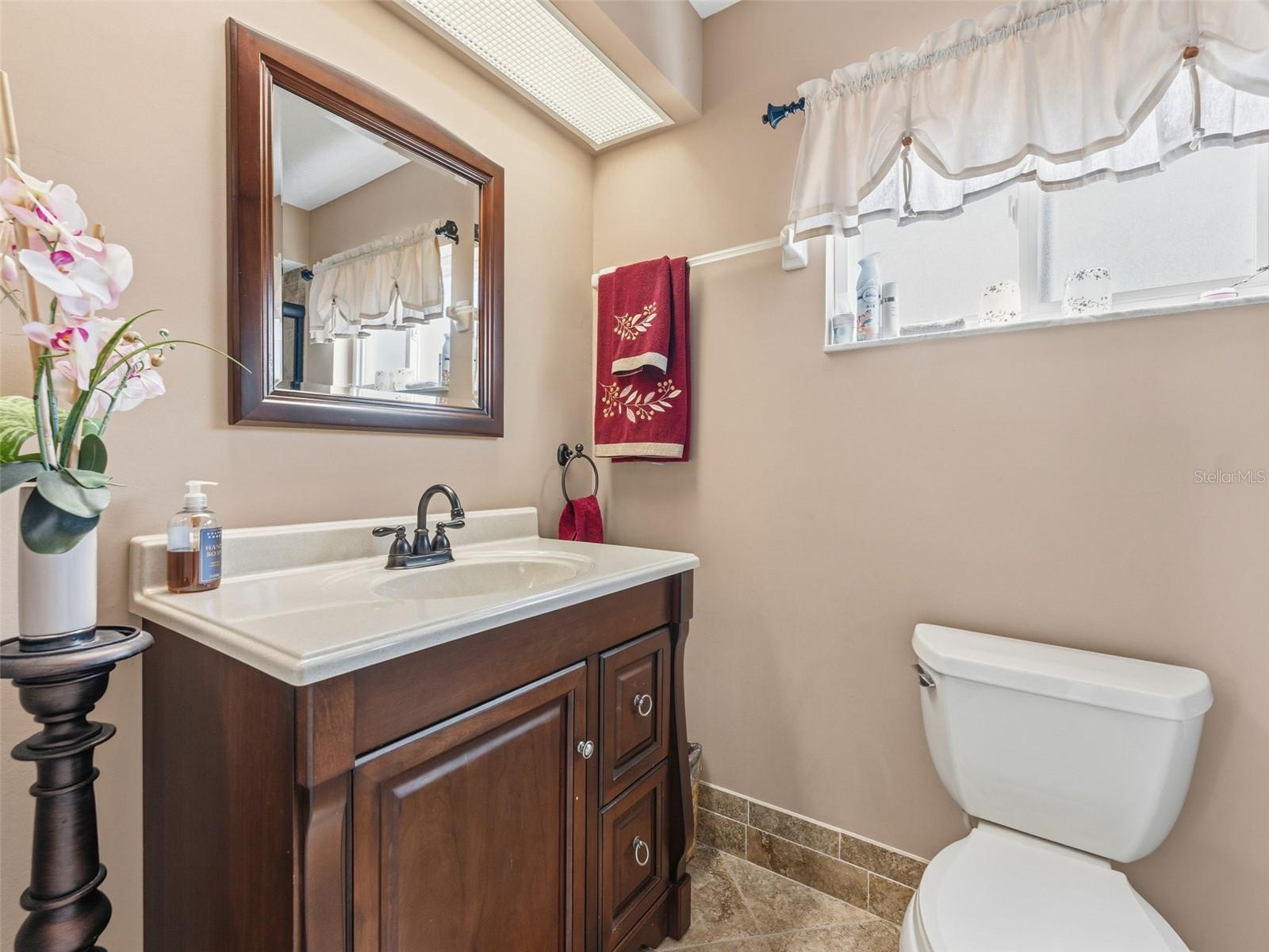 Image 20 of 26 For 1007 La Bamba Court