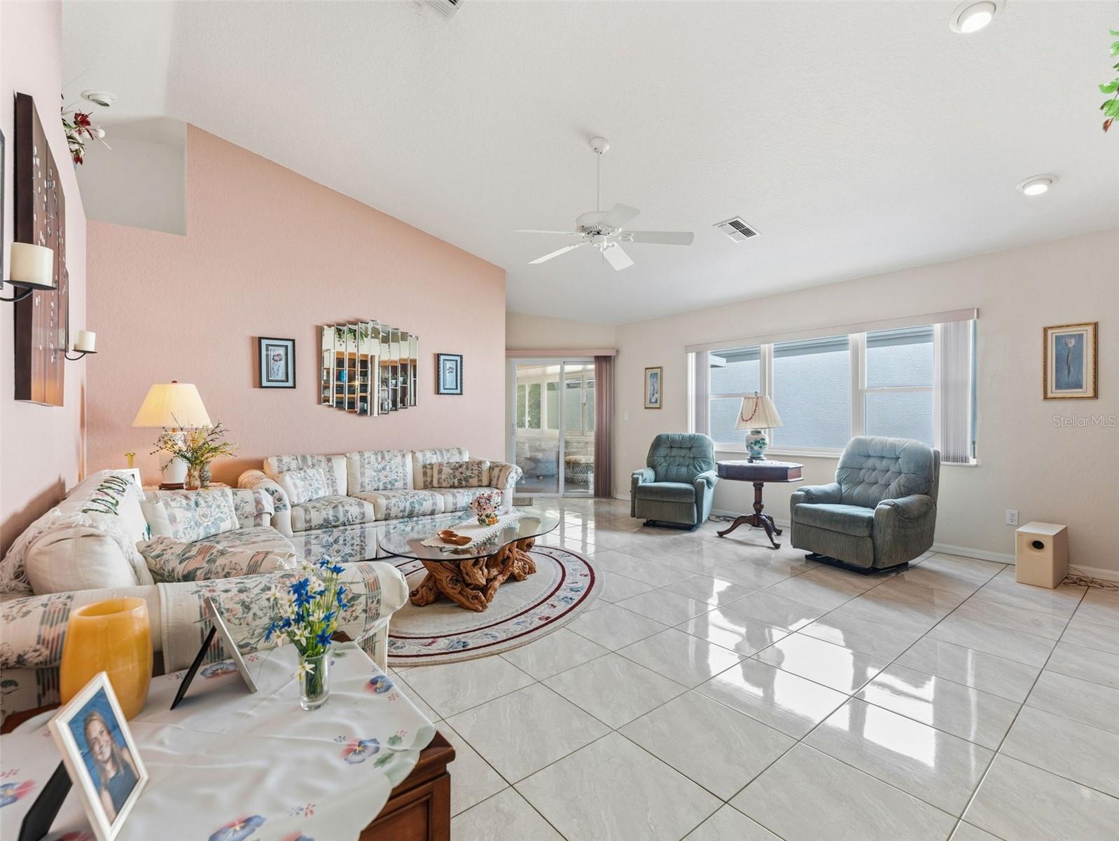 Image 5 of 26 For 1007 La Bamba Court