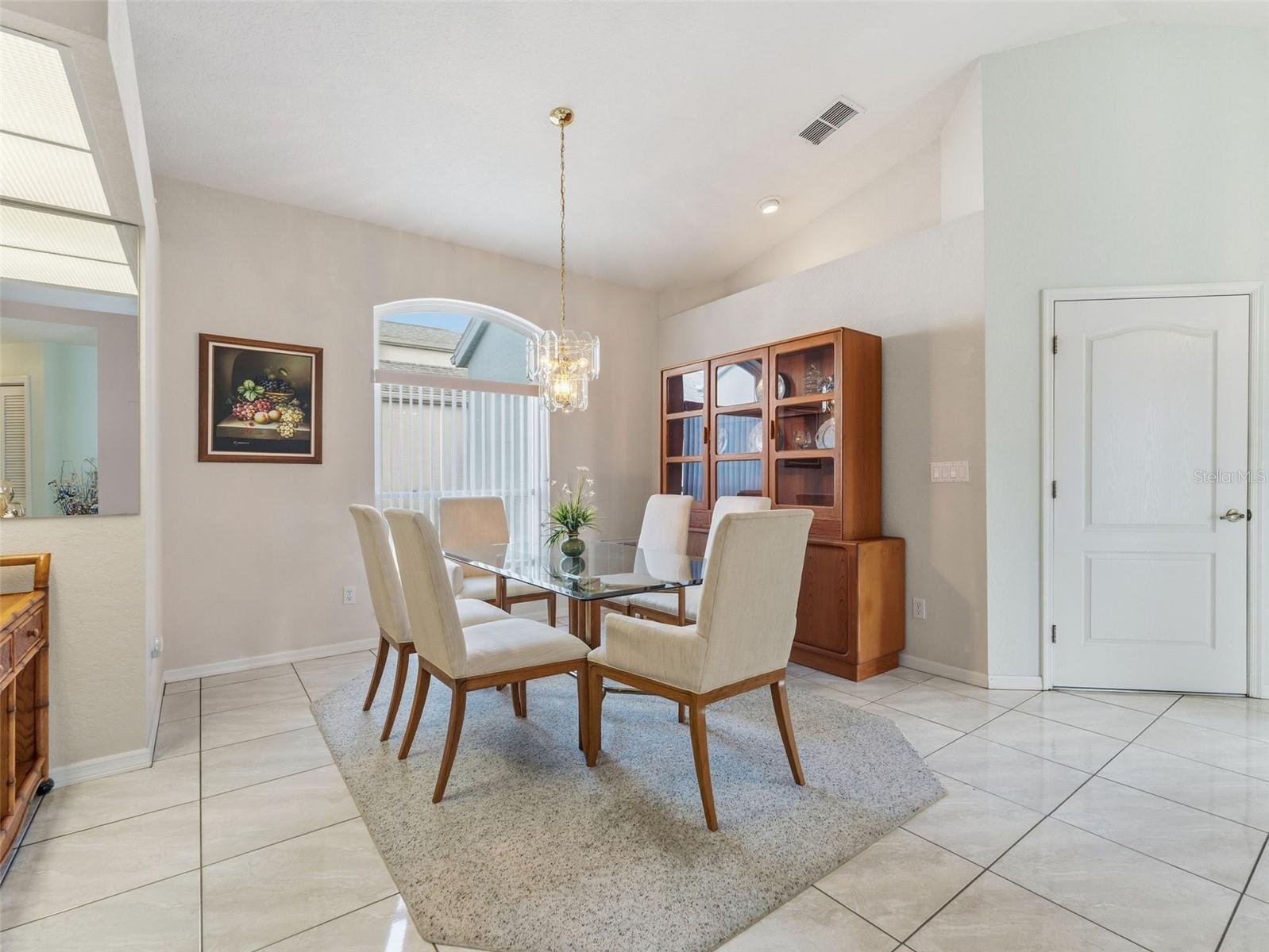 Image 8 of 26 For 1007 La Bamba Court