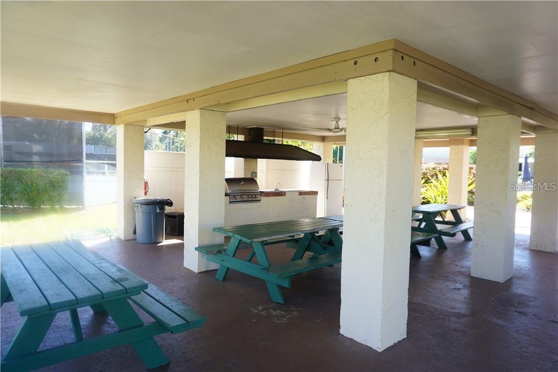 Image 7 of 19 For 5750 80th Street N D103