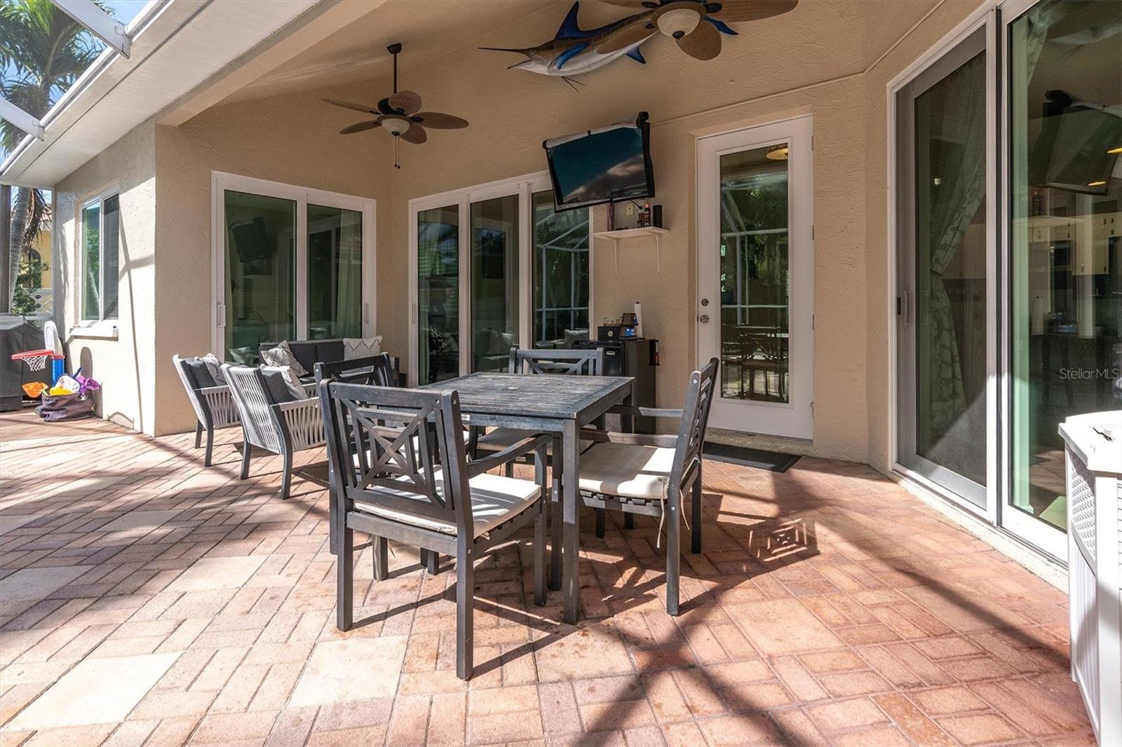 Image 36 of 42 For 906 Landmark Circle S