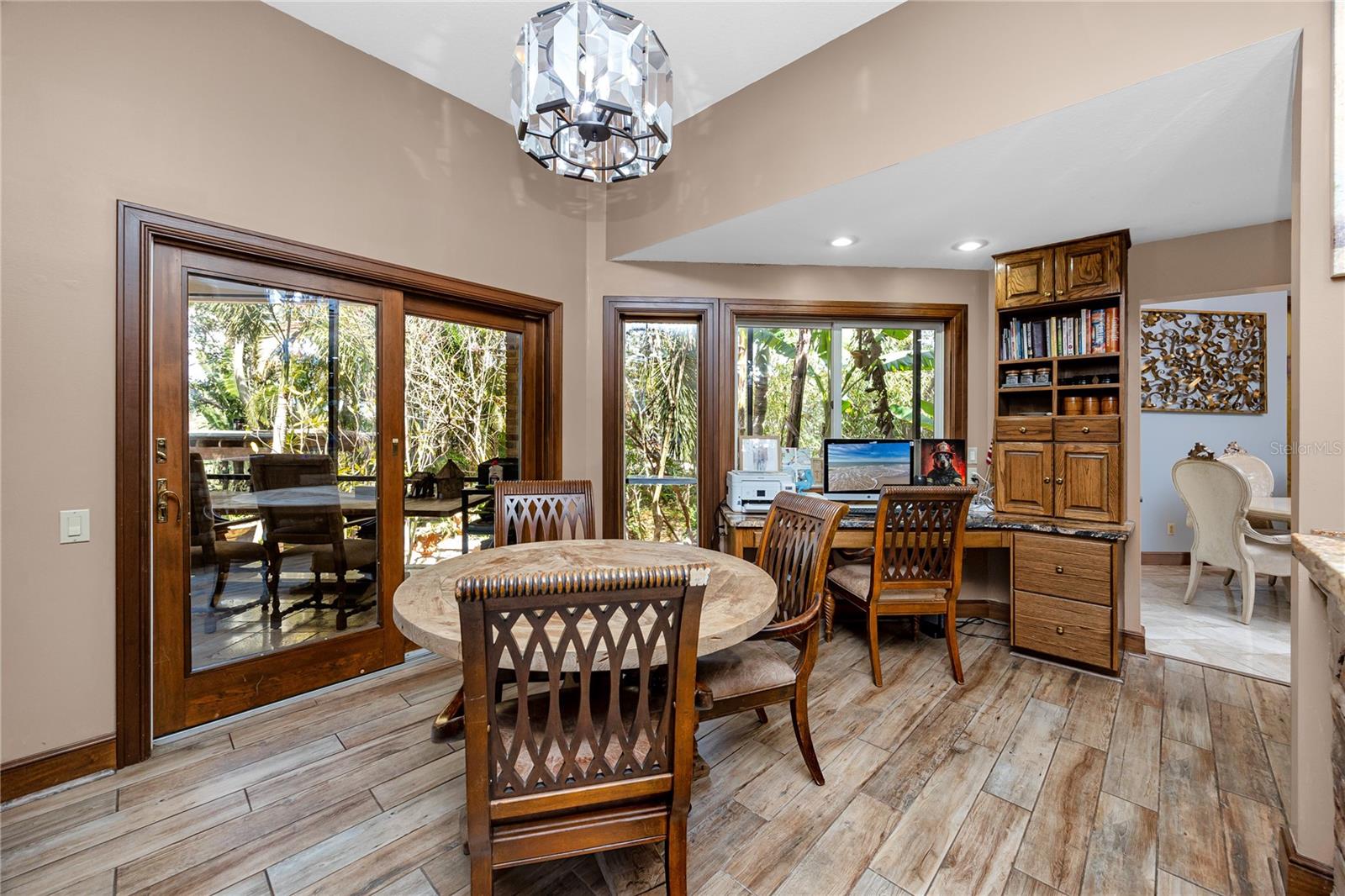 Image 17 of 90 For 2780 Long Putt Court