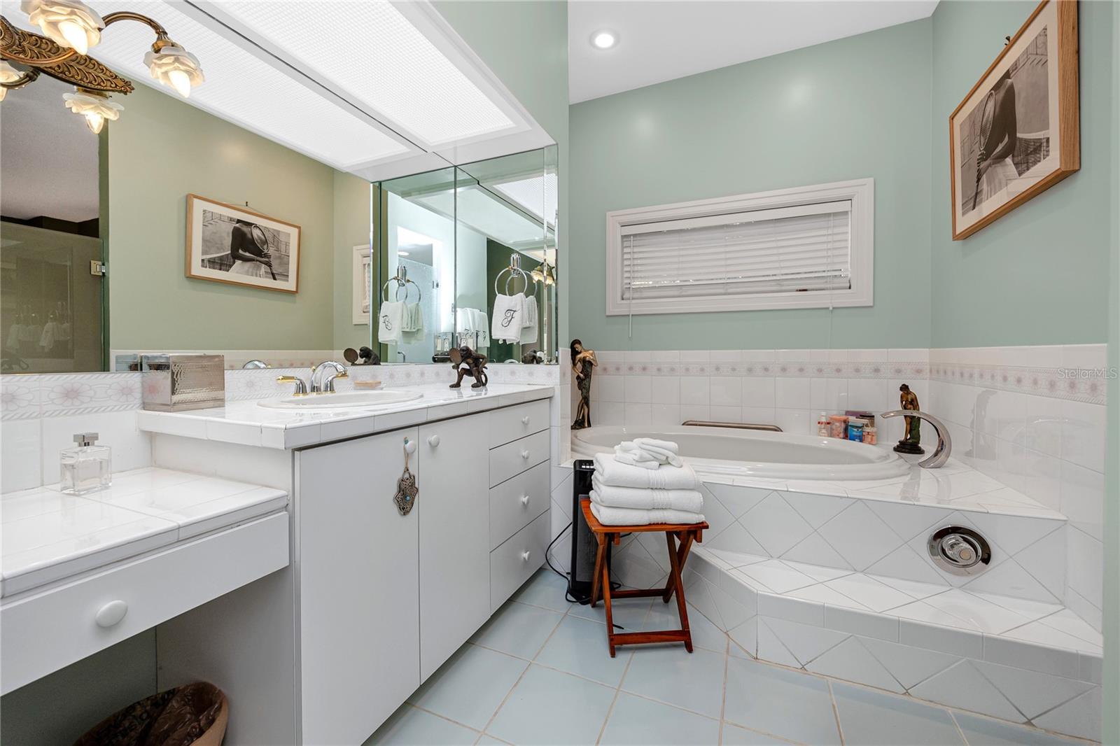 Image 36 of 90 For 2780 Long Putt Court