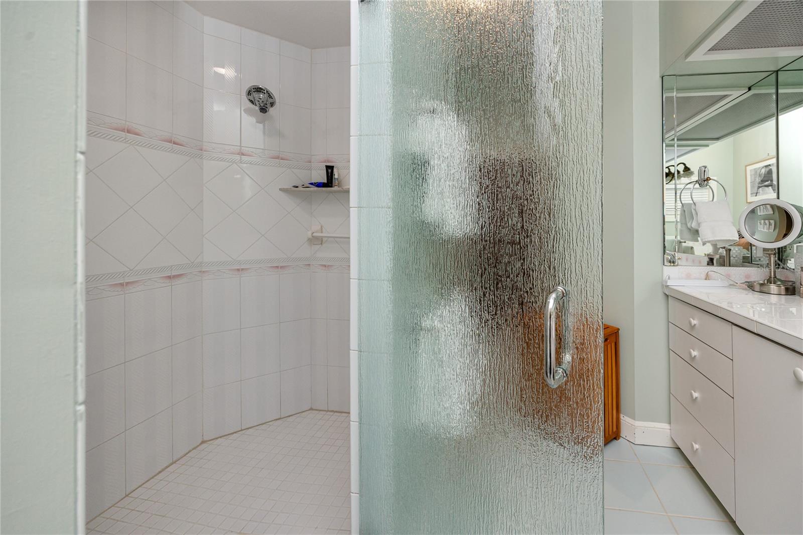 Image 38 of 90 For 2780 Long Putt Court