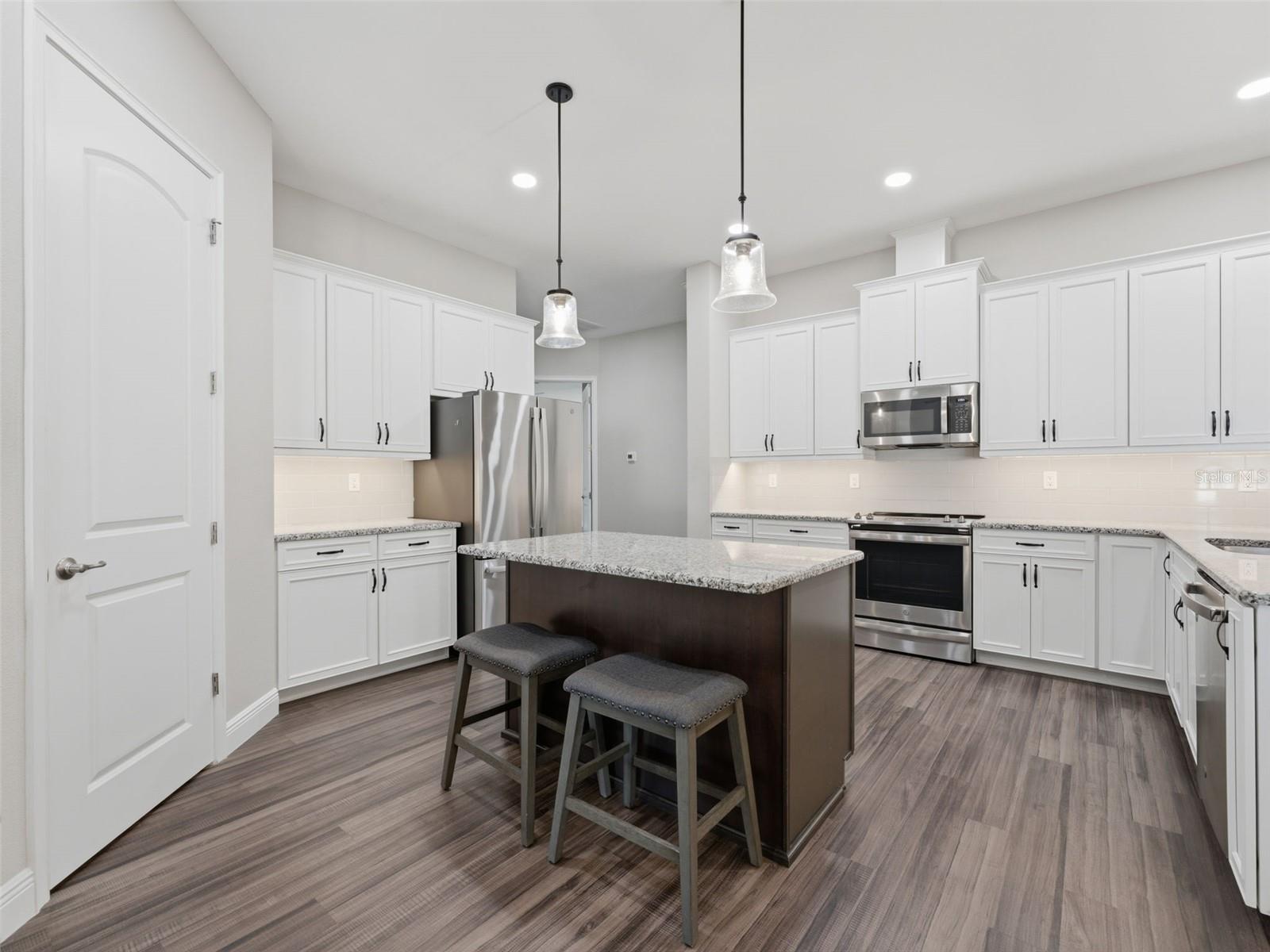 Image 16 of 97 For 4025 Spring Park Way