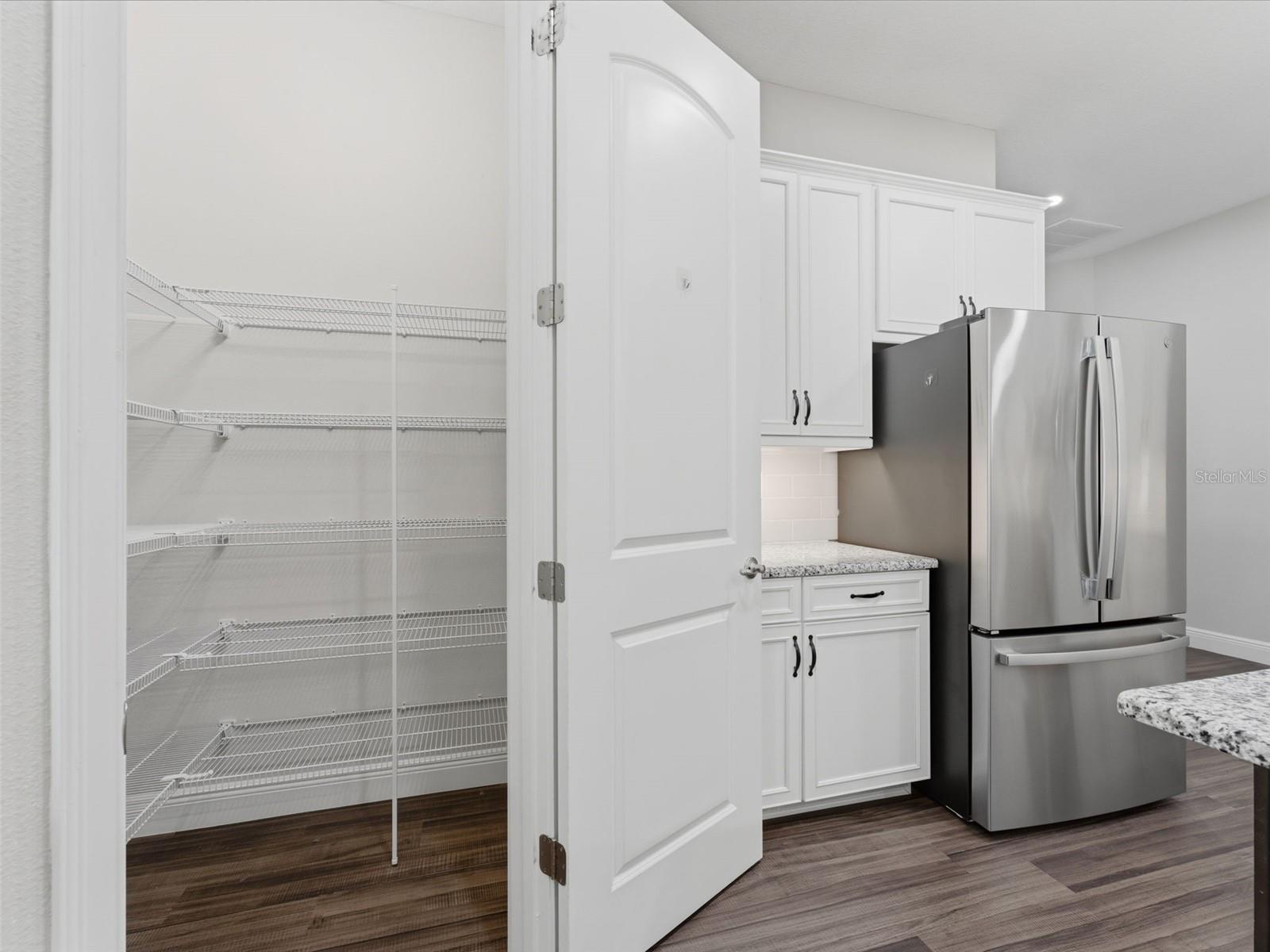 Image 20 of 97 For 4025 Spring Park Way