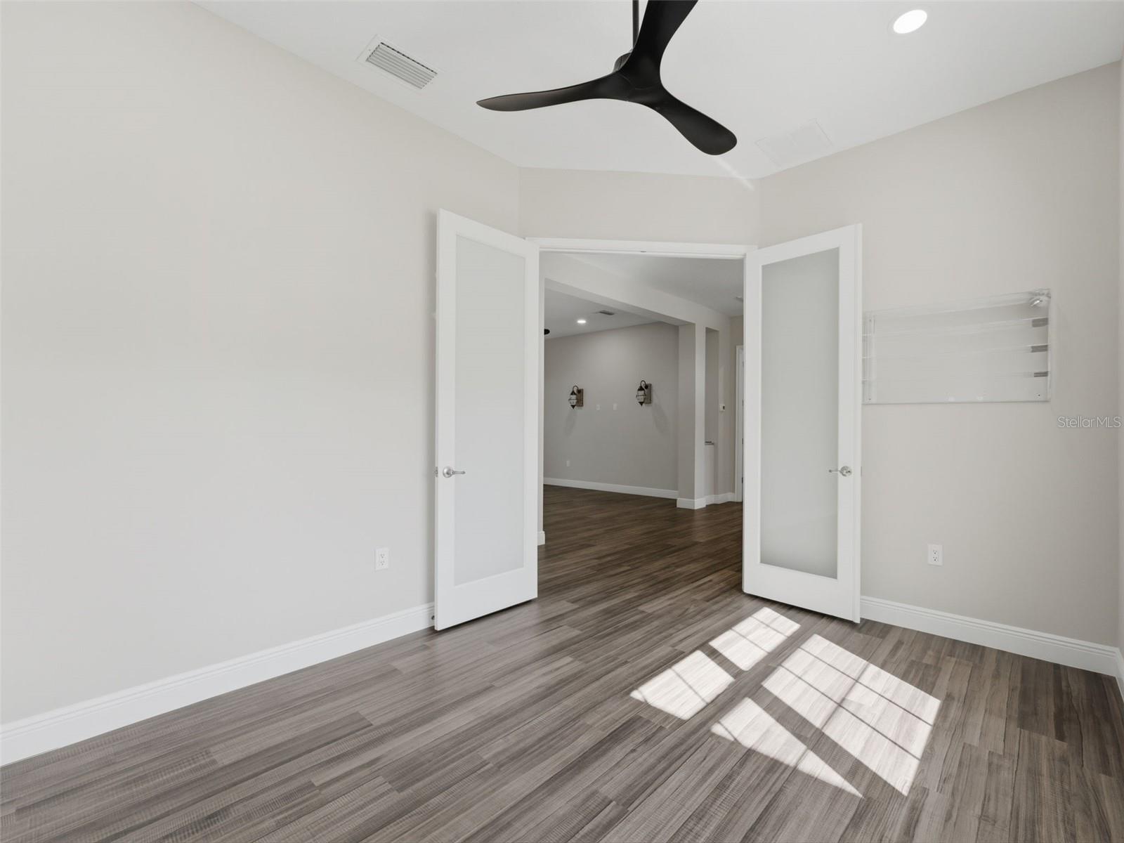 Image 48 of 97 For 4025 Spring Park Way