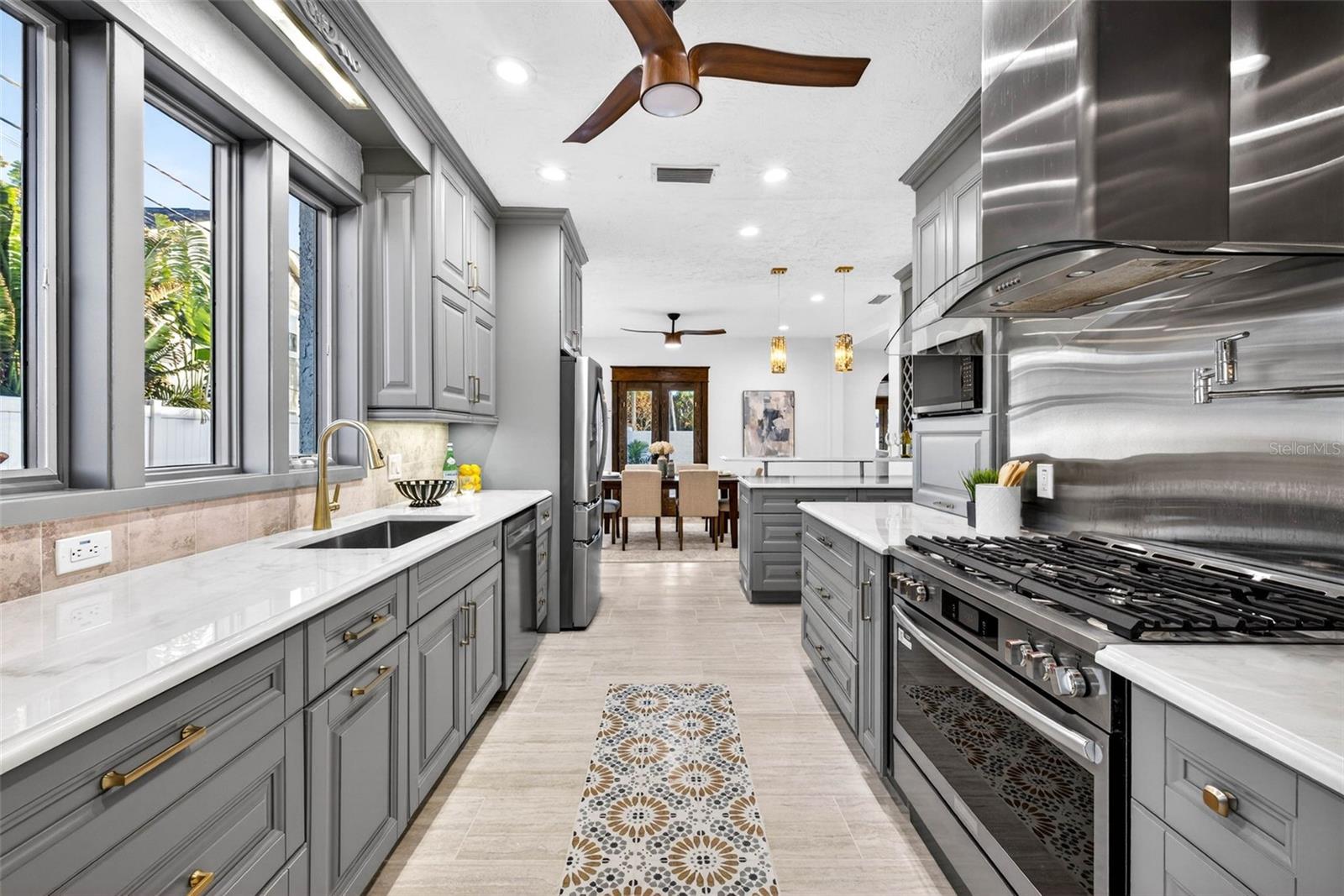 Image 10 of 91 For 236 San Salvador Drive