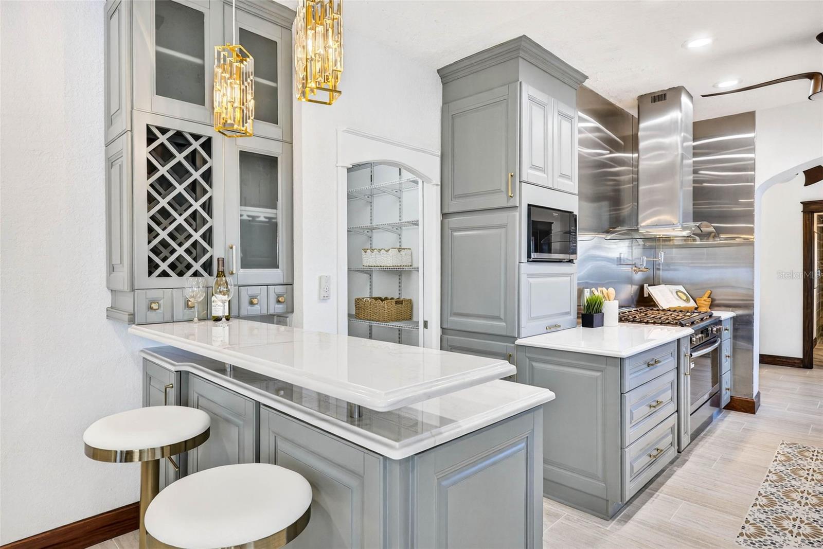 Image 12 of 91 For 236 San Salvador Drive