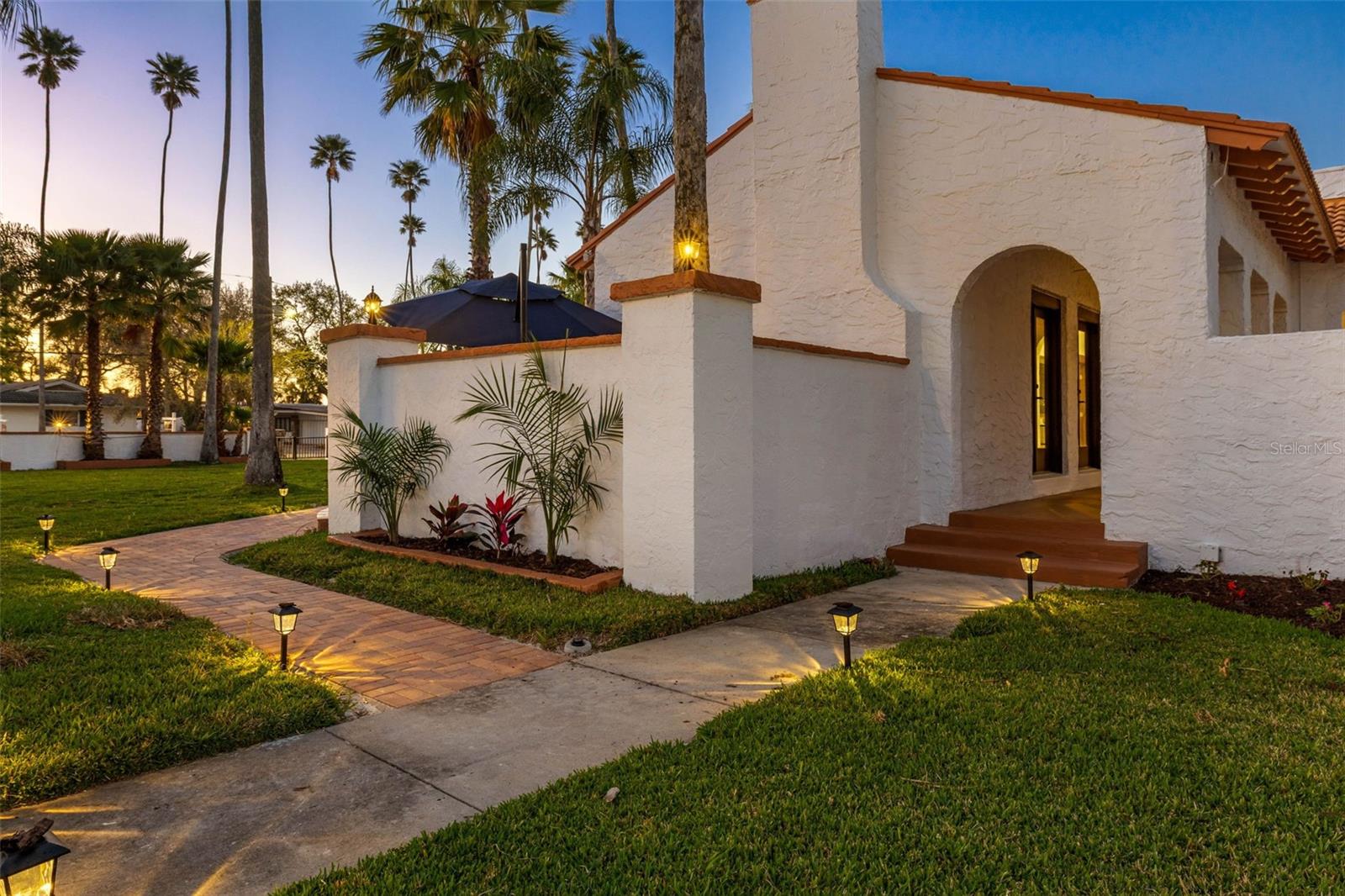 Image 35 of 91 For 236 San Salvador Drive