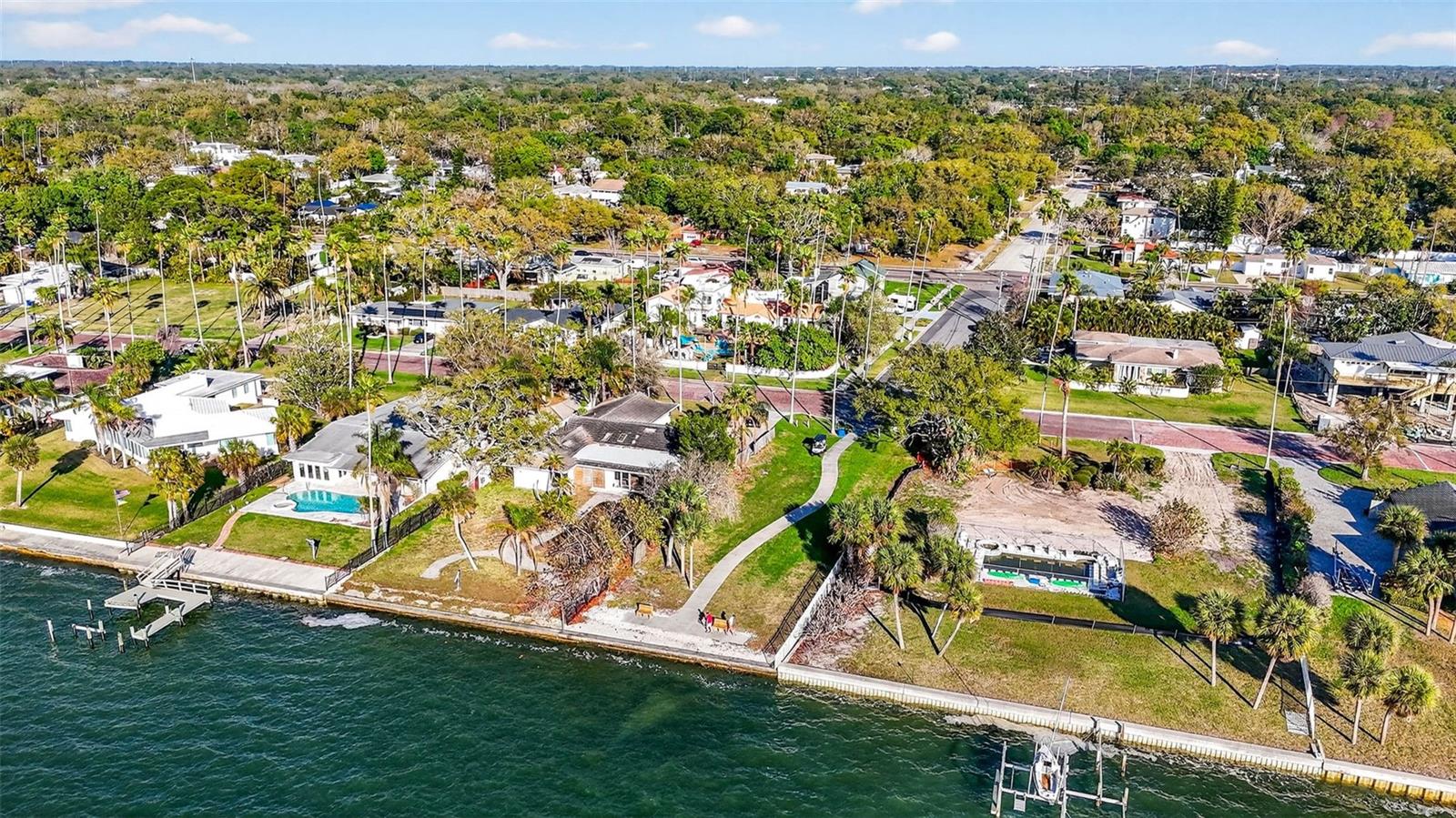 Image 37 of 91 For 236 San Salvador Drive