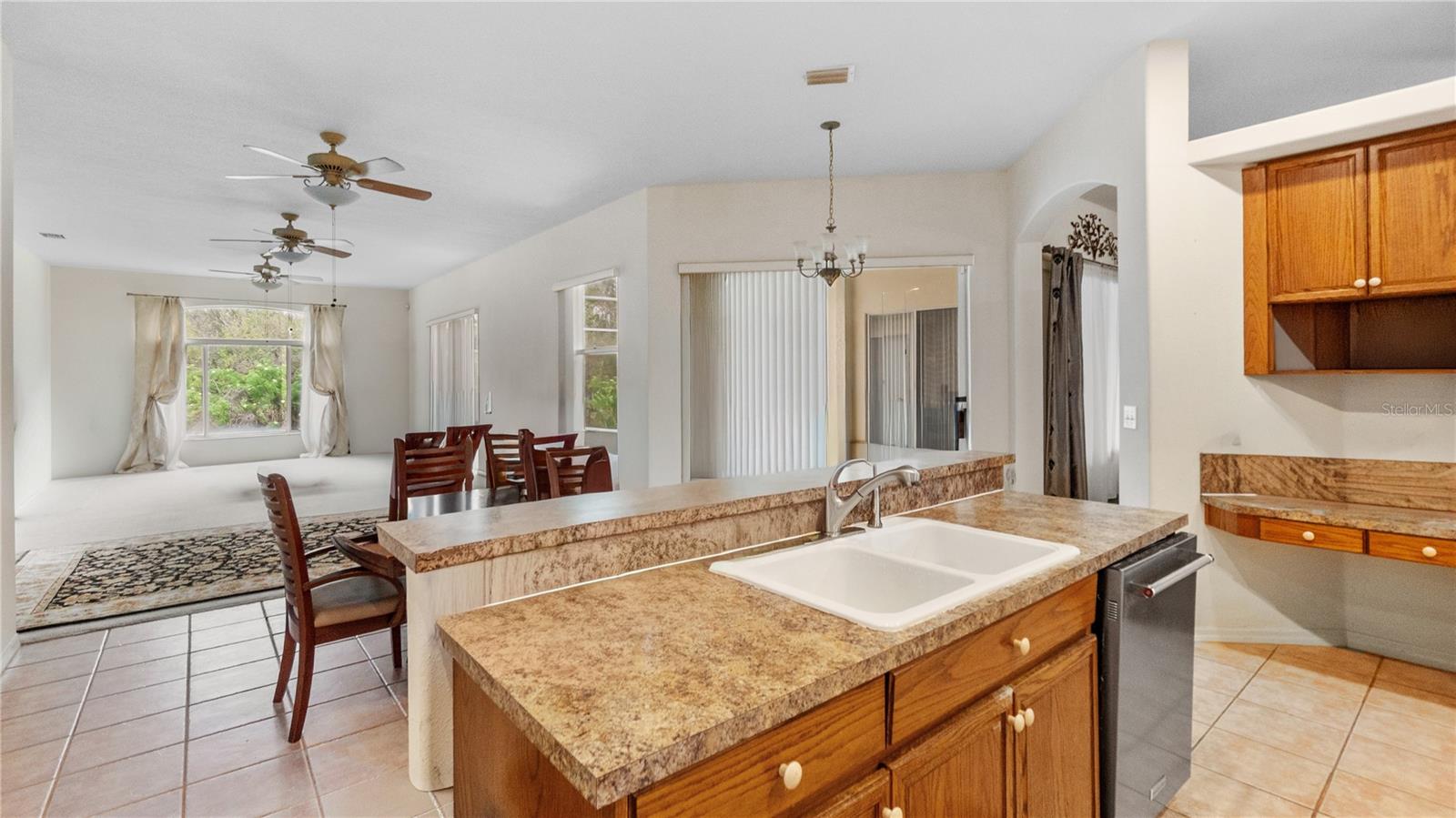 Image 7 of 18 For 6111 Heroncrest Court