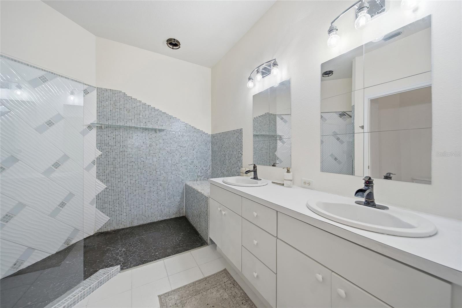 Image 13 of 30 For 19120 White Wing Place