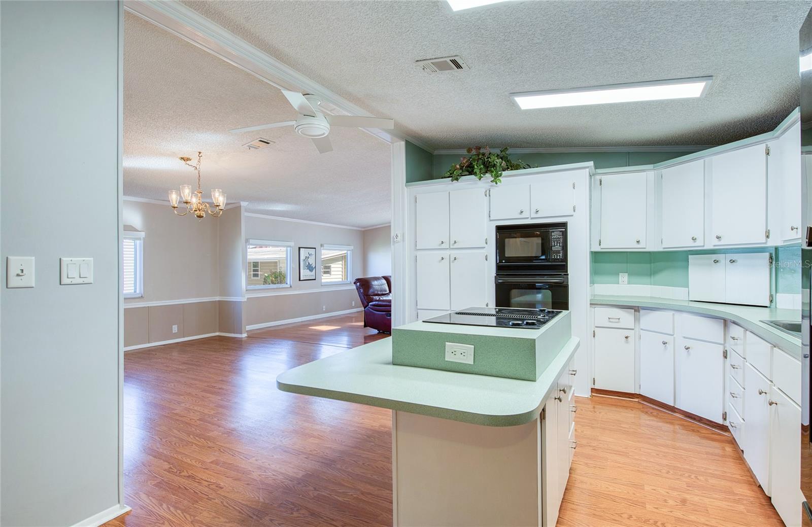 Image 15 of 45 For 306 Snook Court