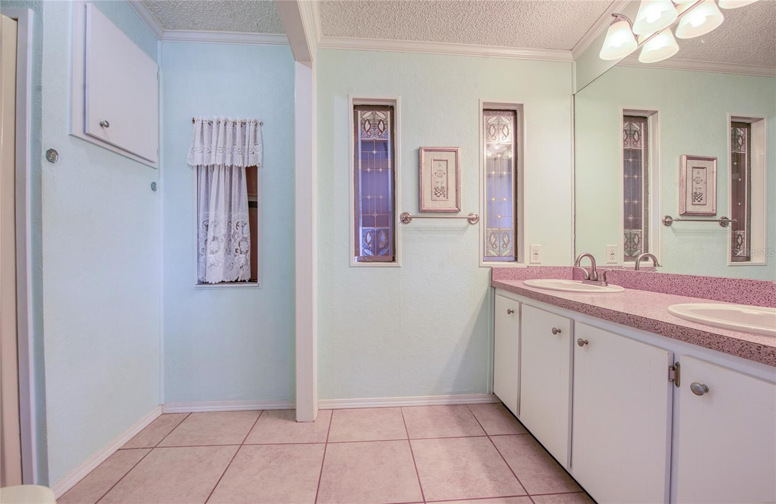 Image 21 of 45 For 306 Snook Court