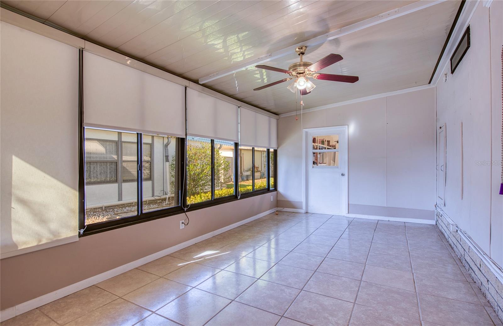 Image 29 of 45 For 306 Snook Court