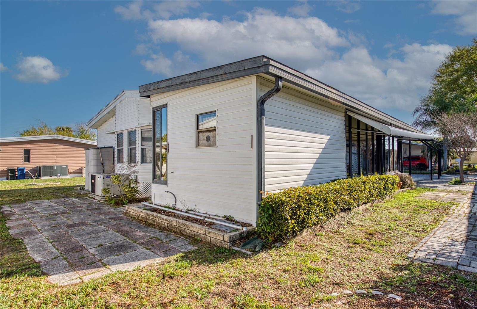 Image 32 of 45 For 306 Snook Court