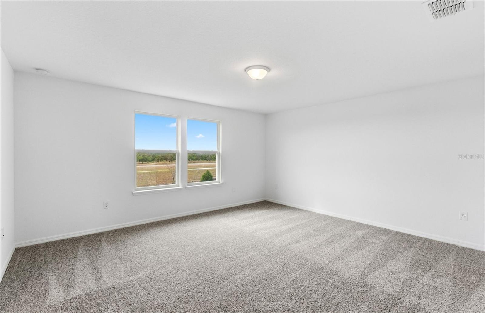 Image 9 of 18 For 11228 Sycamore Glen Loop