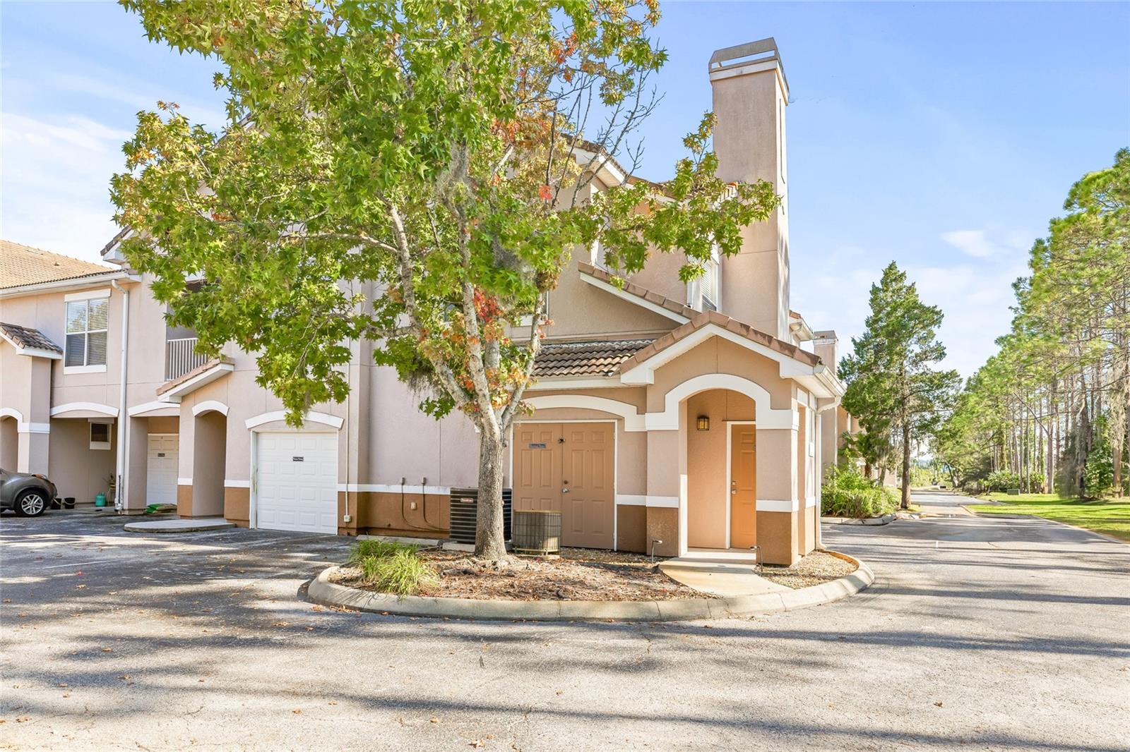 Image 10 of 43 For 18006 Villa Creek Drive