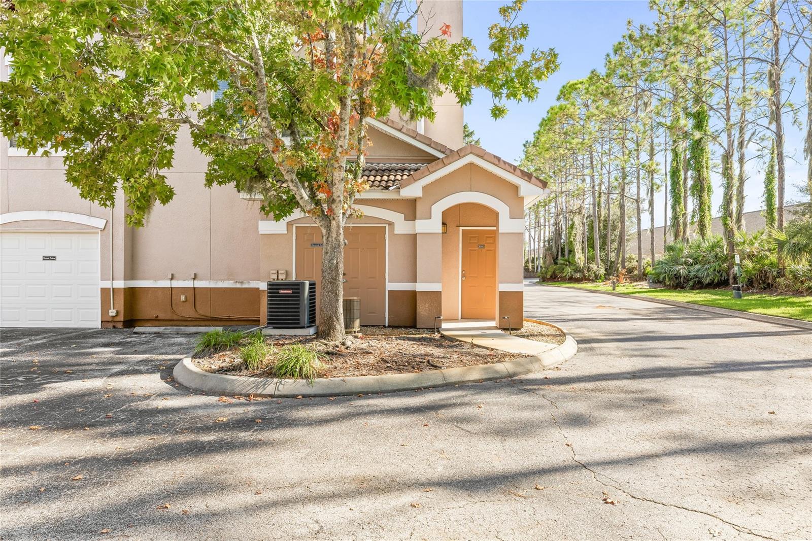 Image 14 of 43 For 18006 Villa Creek Drive