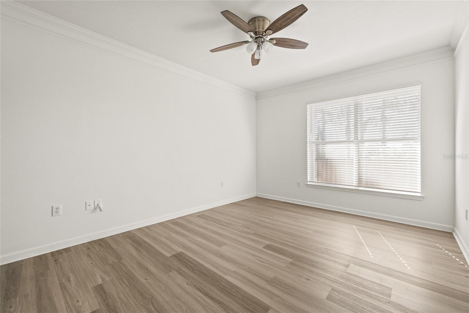 Image 24 of 43 For 18006 Villa Creek Drive