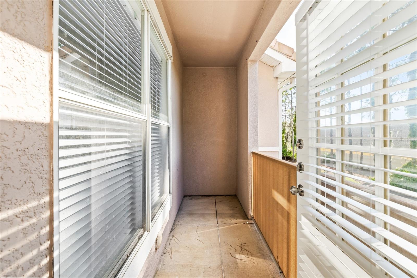 Image 31 of 43 For 18006 Villa Creek Drive