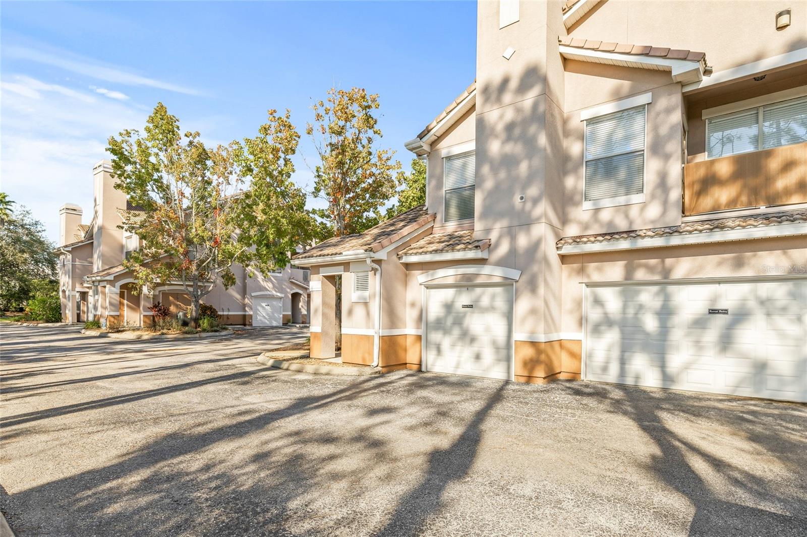 Image 34 of 43 For 18006 Villa Creek Drive