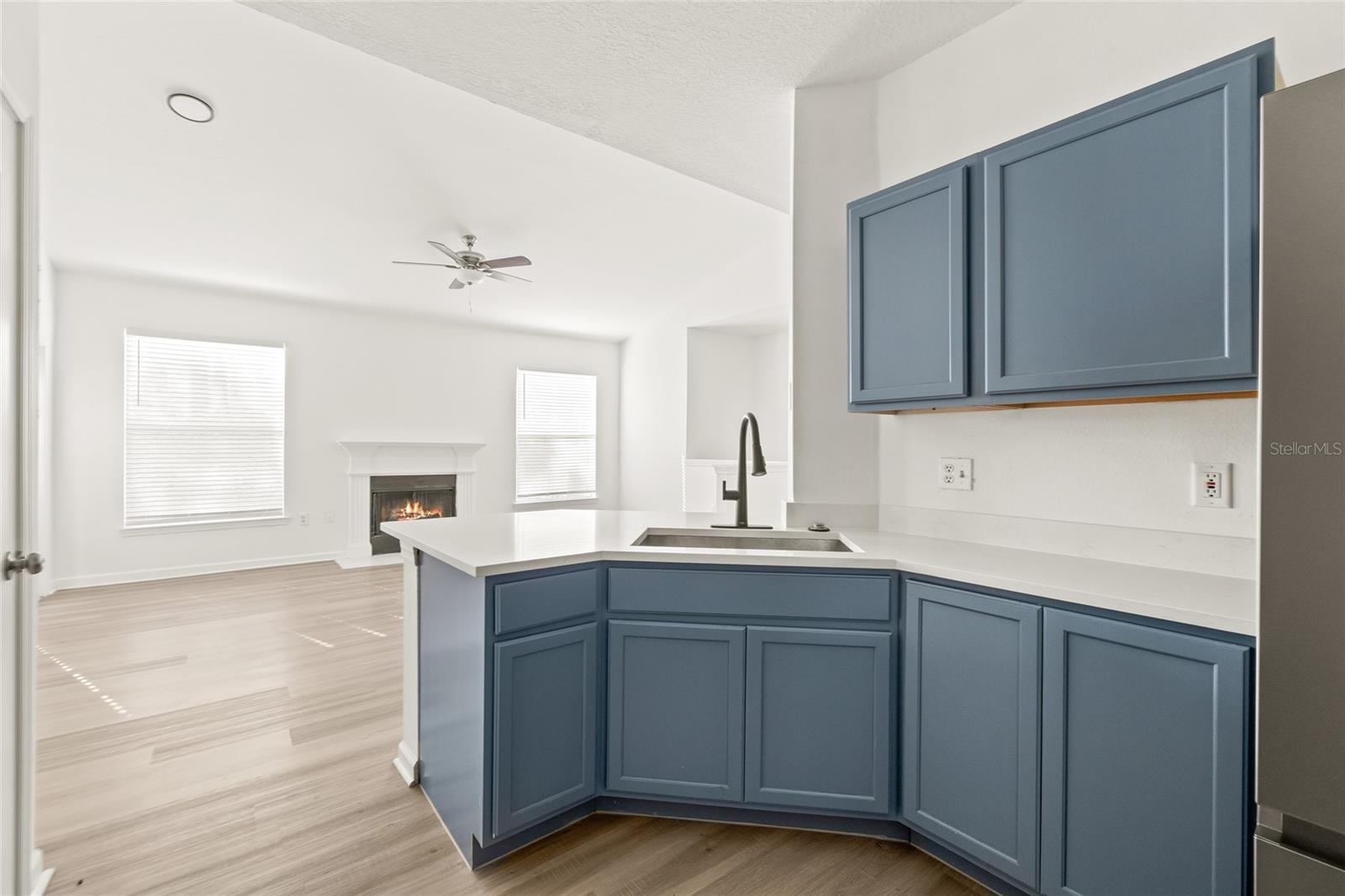 Image 5 of 43 For 18006 Villa Creek Drive